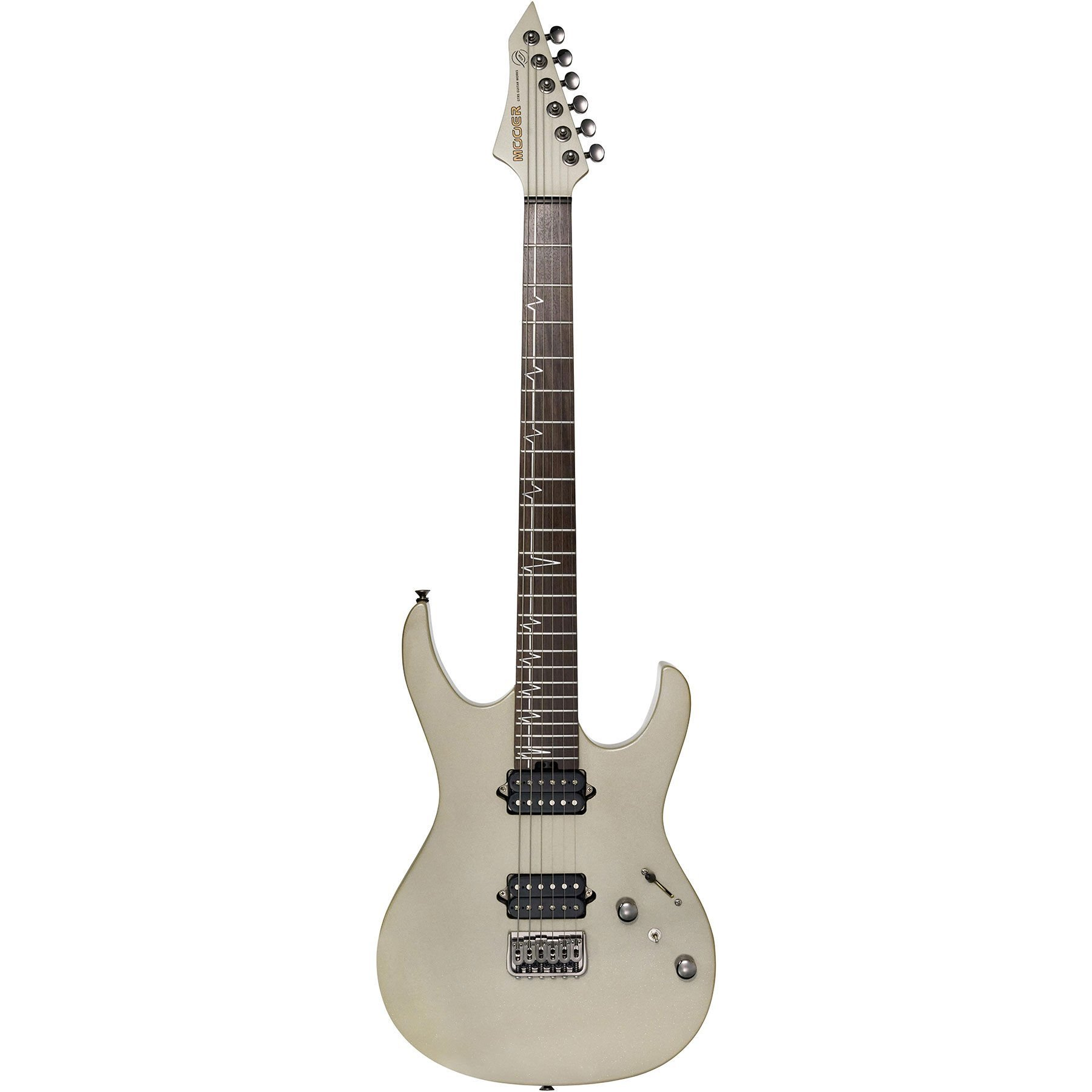 Siyah manyetikli, nabız işaretli gümüş elektrik gitar.