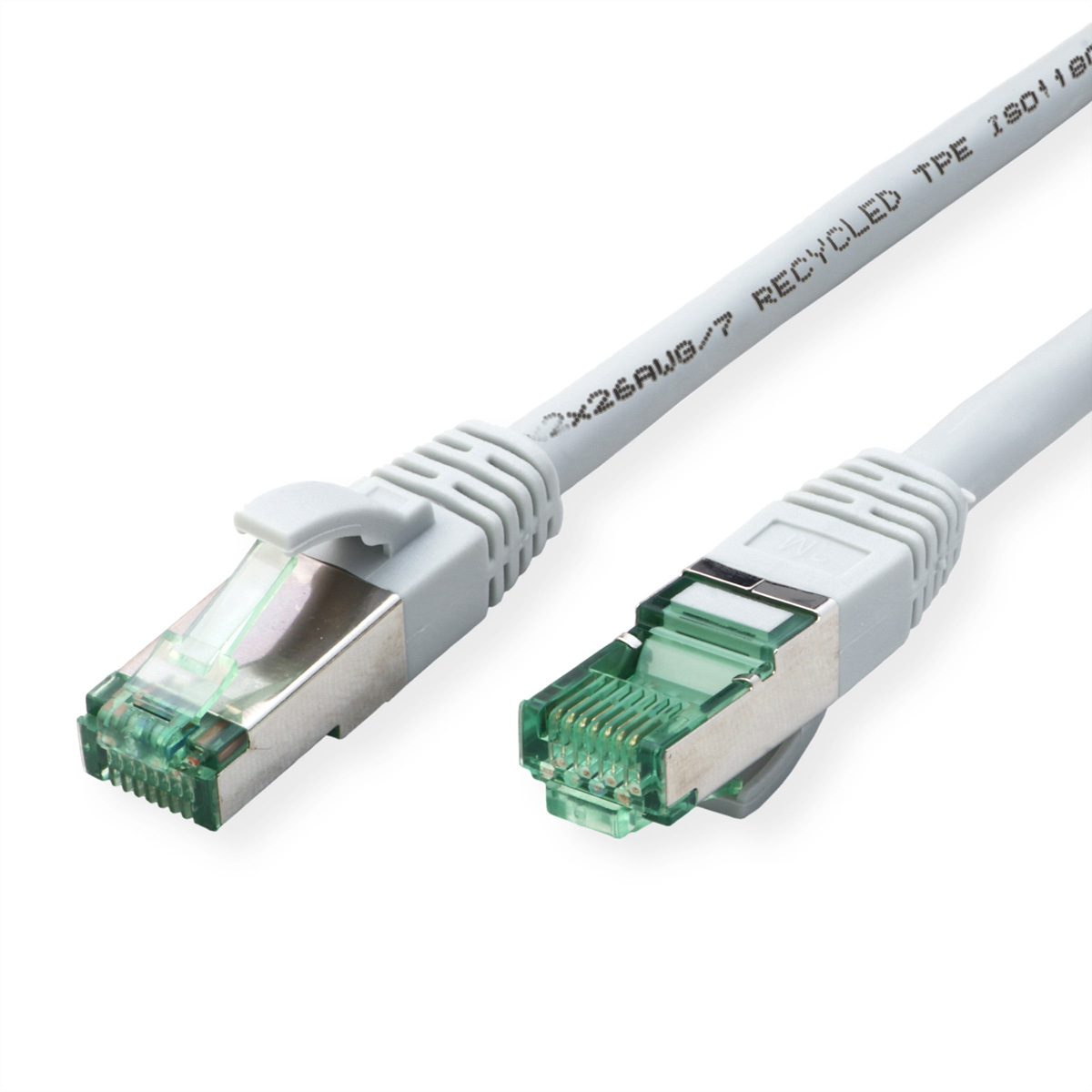 Un câble réseau gris avec deux connecteurs RJ45 aux accents verts transparents.