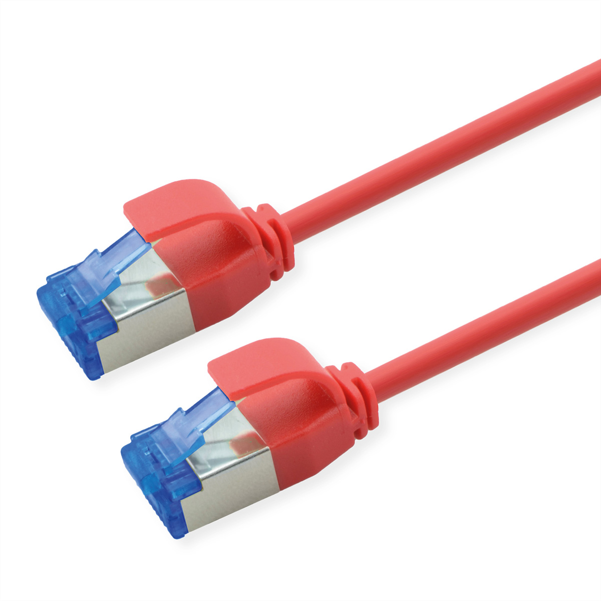 Twee rode netwerkkabels met blauwe en zilveren connectoren op witte achtergrond.