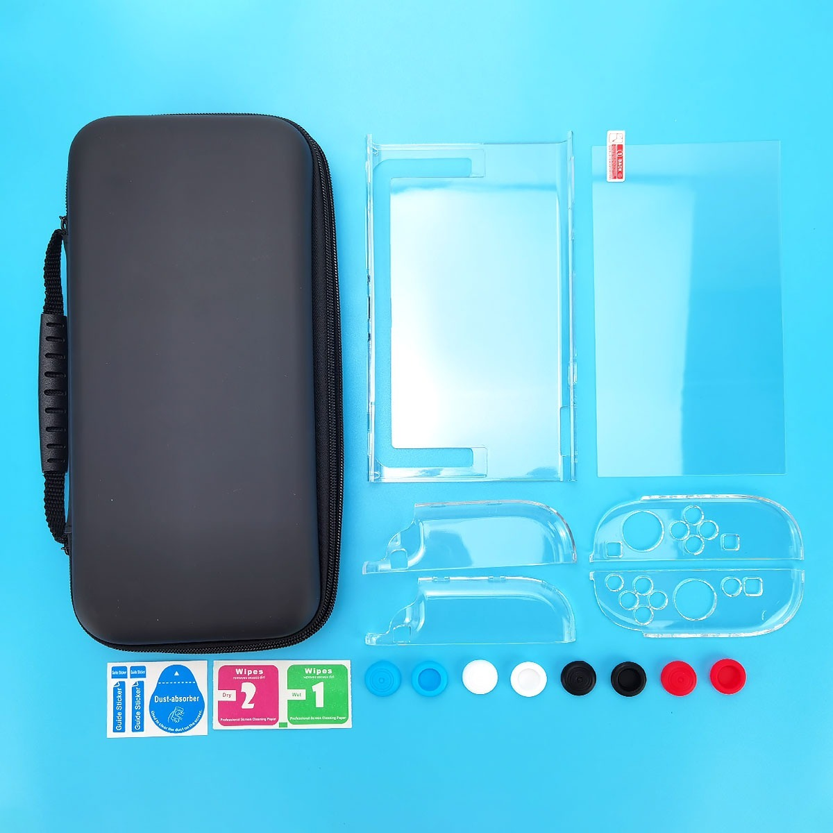 Une housse noire, des protections d'écran, des coques de poignée et des capuchons pour une Nintendo Switch.