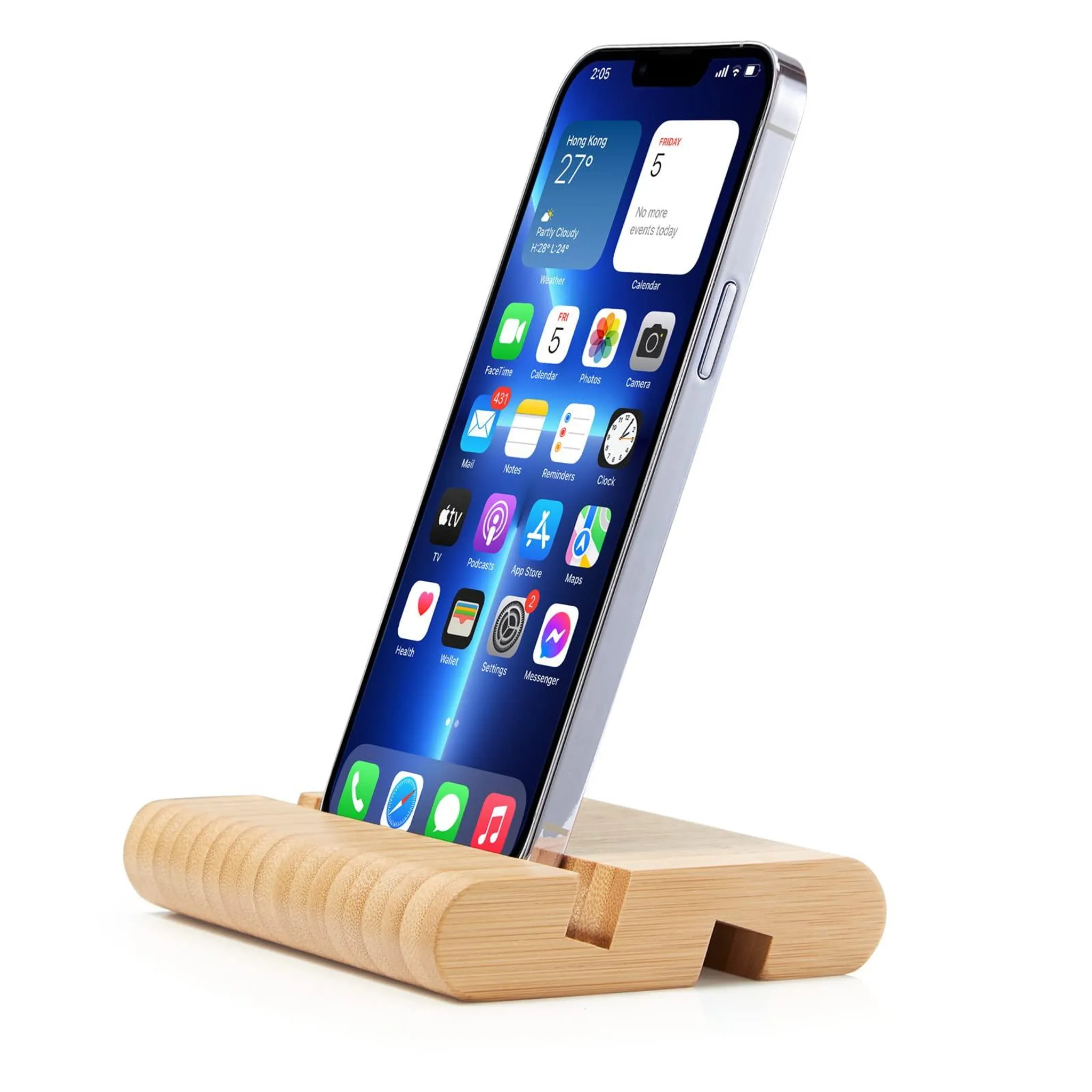Ein iPhone auf einem Holzständer mit Homescreen-Apps.