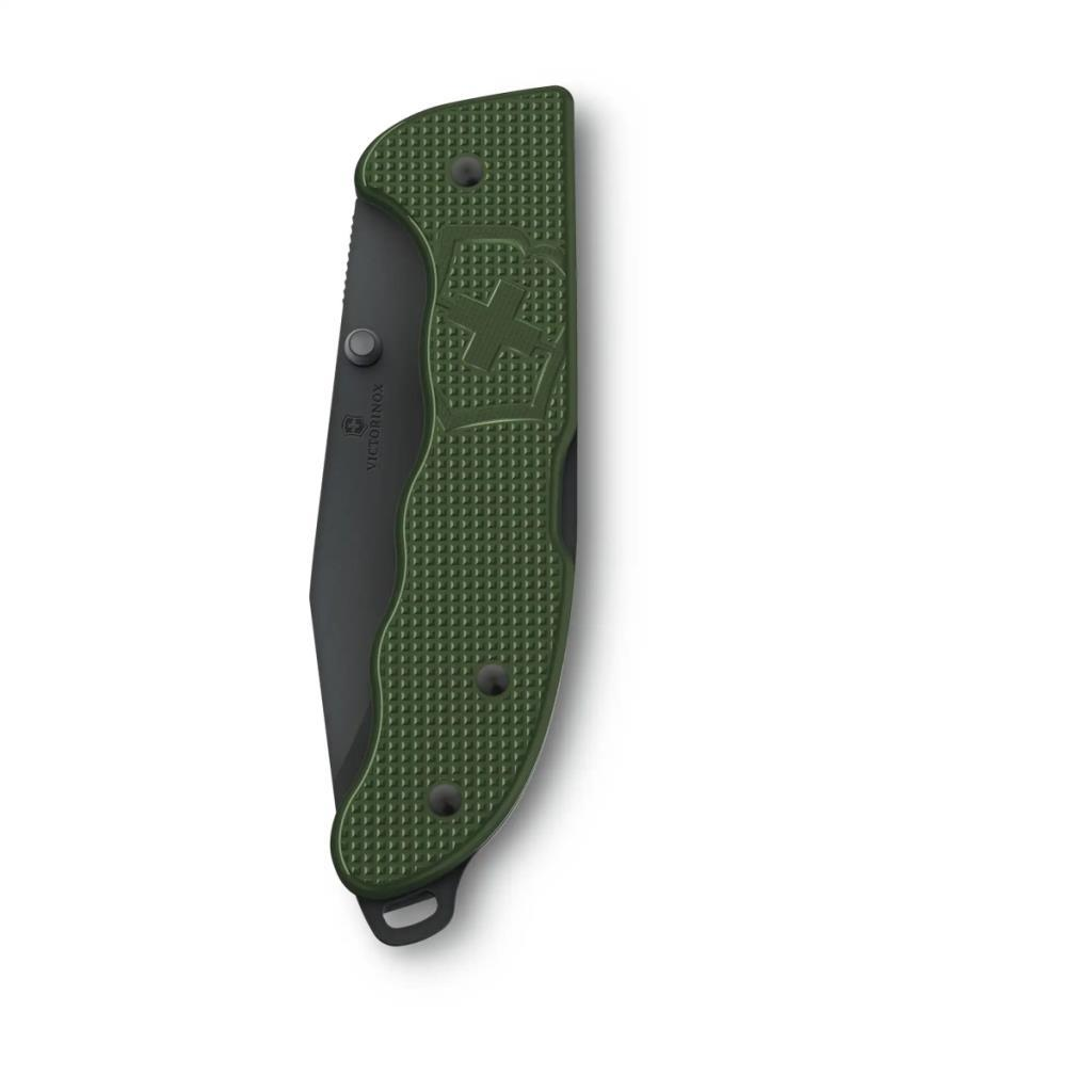 Siyah bıçaklı ve Victorinox logolu yeşil çakı.