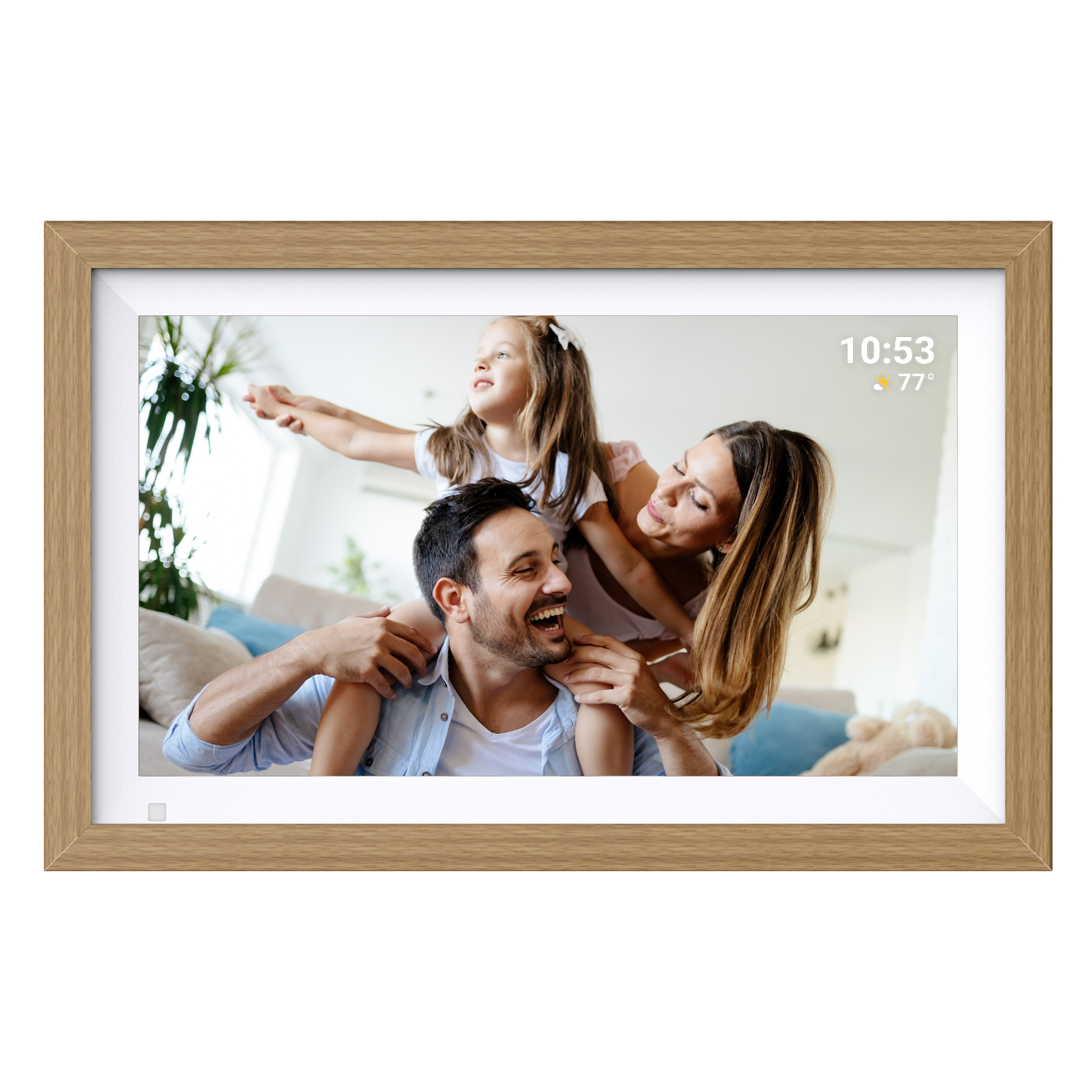 Familie lacht auf einem digitalen Bilderrahmen mit Uhrzeit und Wetter.