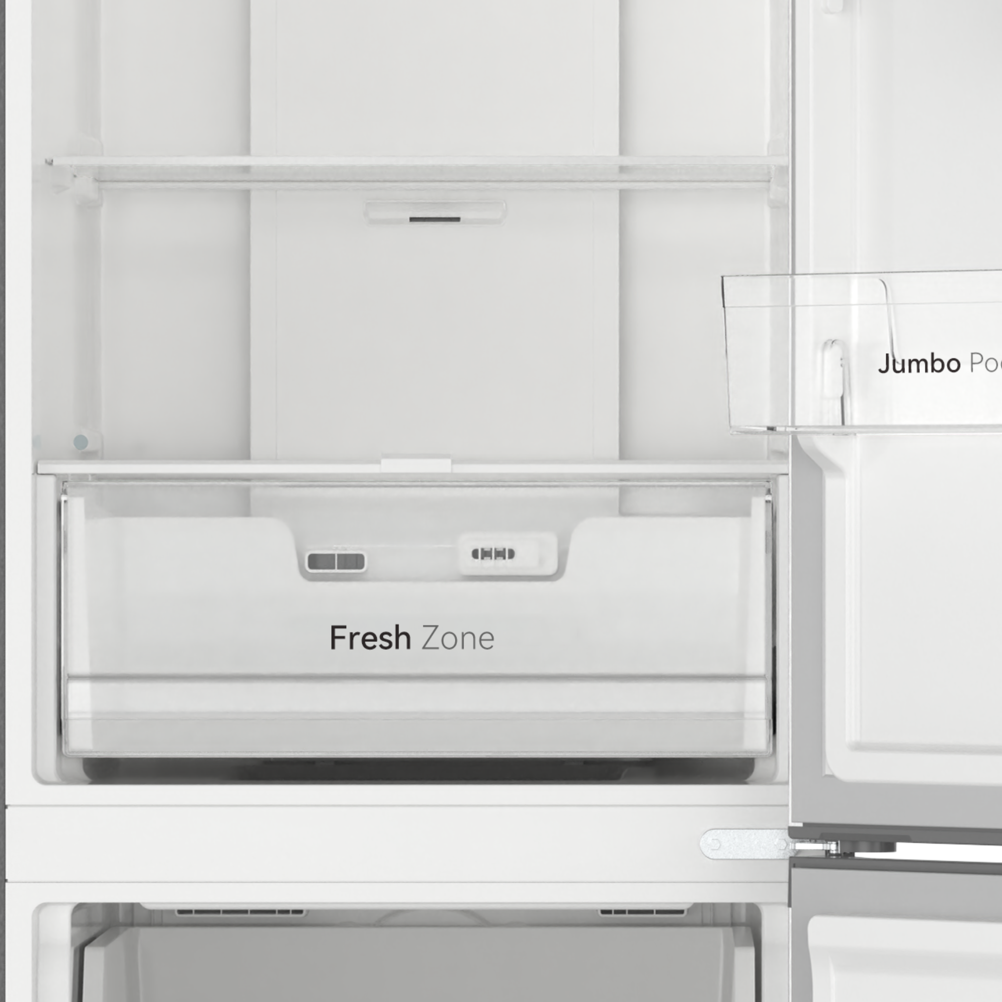 Interior de refrigerador vacío con estantes y un cajón etiquetado "Fresh Zone".