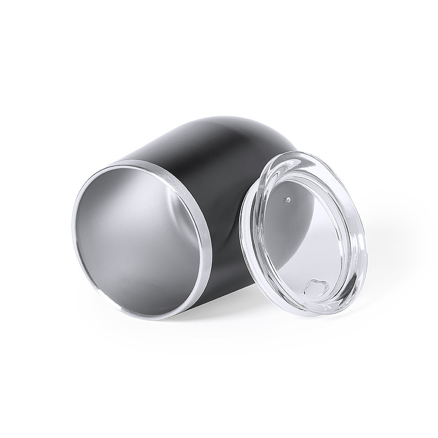 Vaso negro con borde plateado y tapa transparente, tumbado.