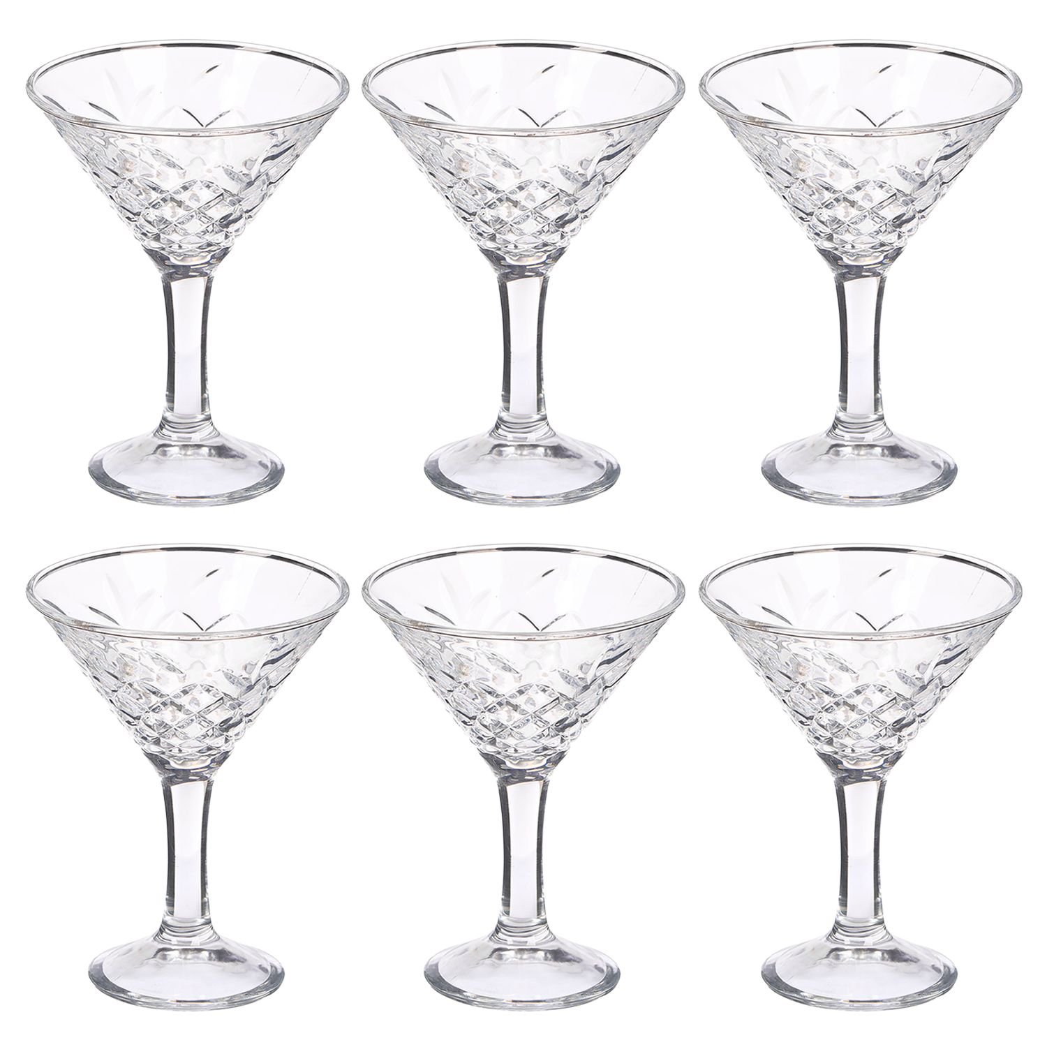 Sei bicchieri da martini trasparenti con motivo a rombi su sfondo bianco.