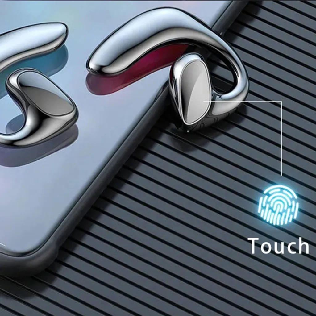Silberne Ohrhörer auf einem Smartphone mit Touch-Symbol.
