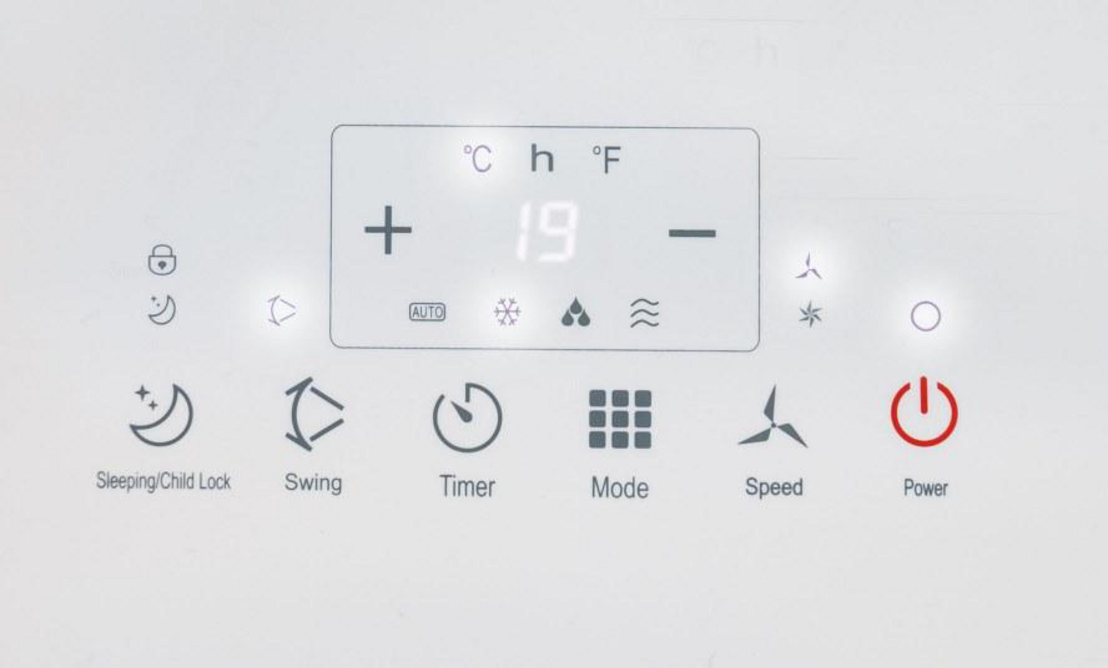 Panel sterowania klimatyzatora pokazujący temperaturę i ikony.