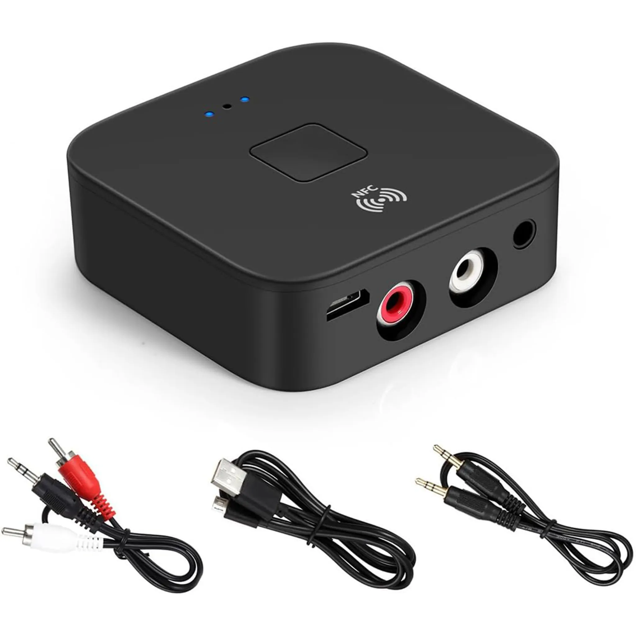 Schwarzer quadratischer NFC Bluetooth-Empfänger mit Kabeln: Cinch, USB und 3,5-mm-Klinke.