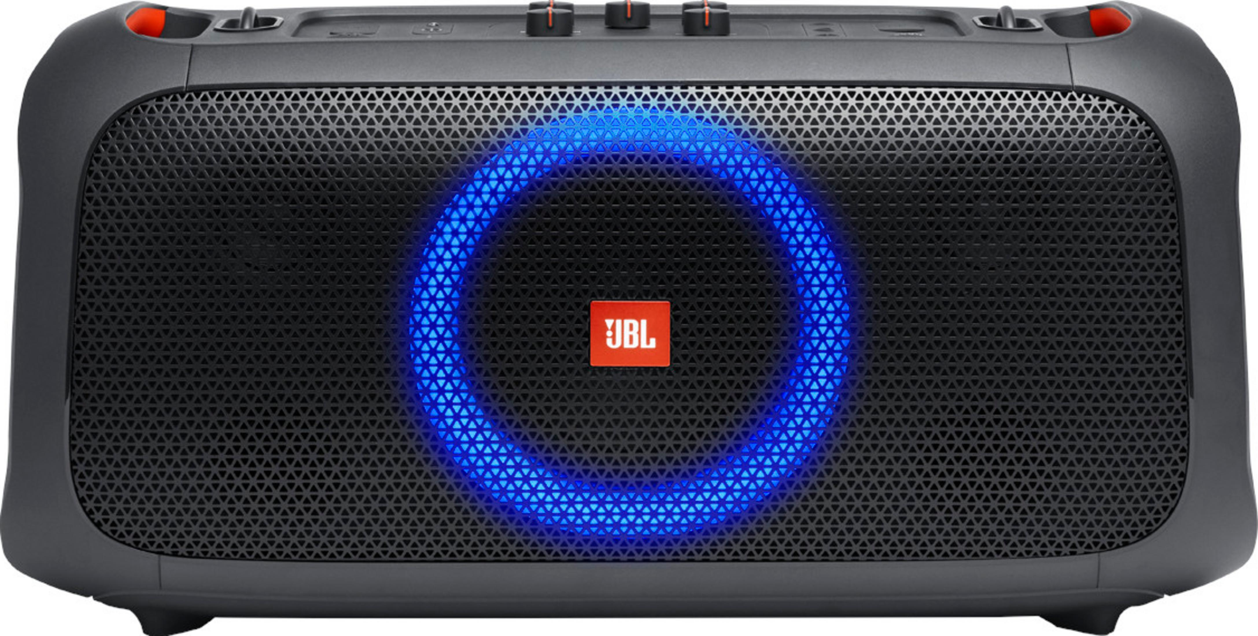 Un altavoz Bluetooth JBL negro con luces azules y detalles rojos.