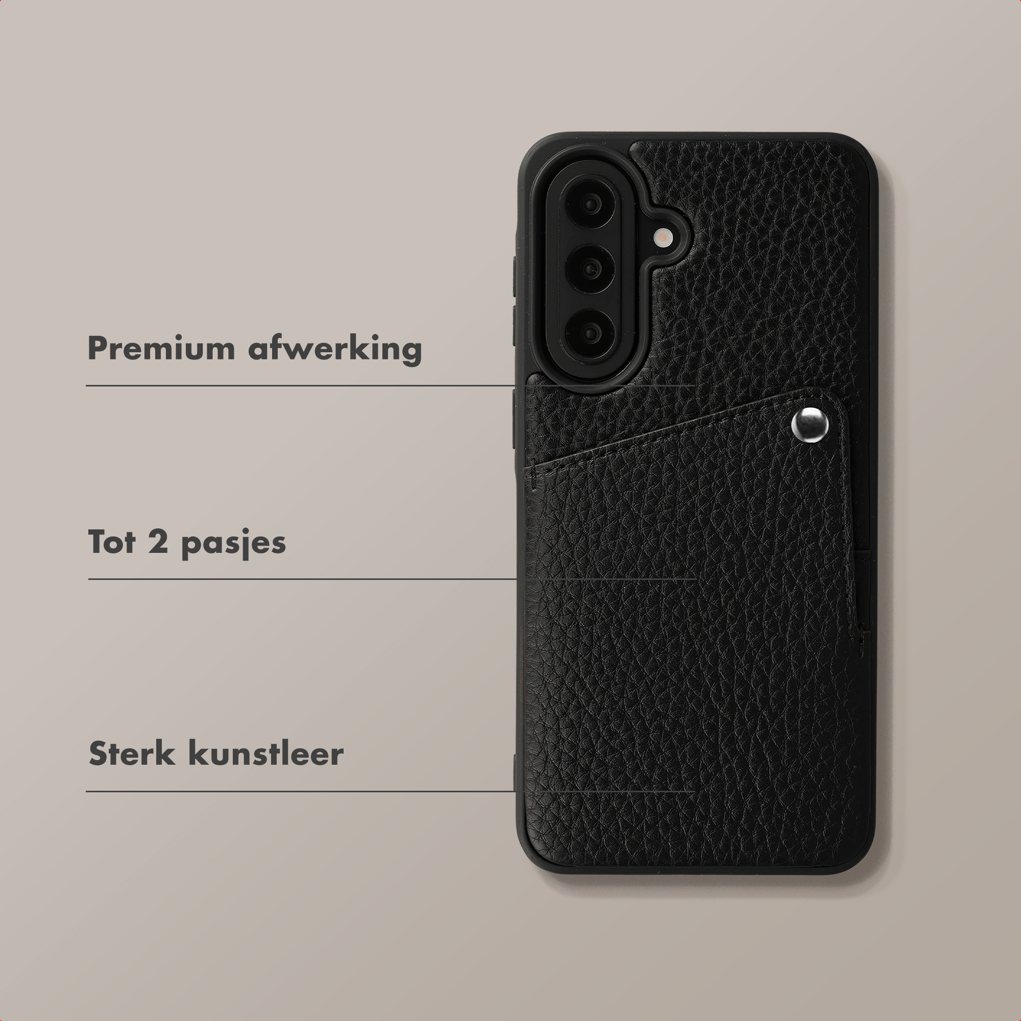 Zwarte kunstleren telefoonhoes met textuur en kaartsleuven.