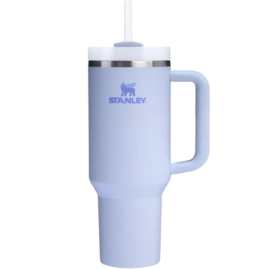 Saplı ve pipetli açık mor Stanley termos.