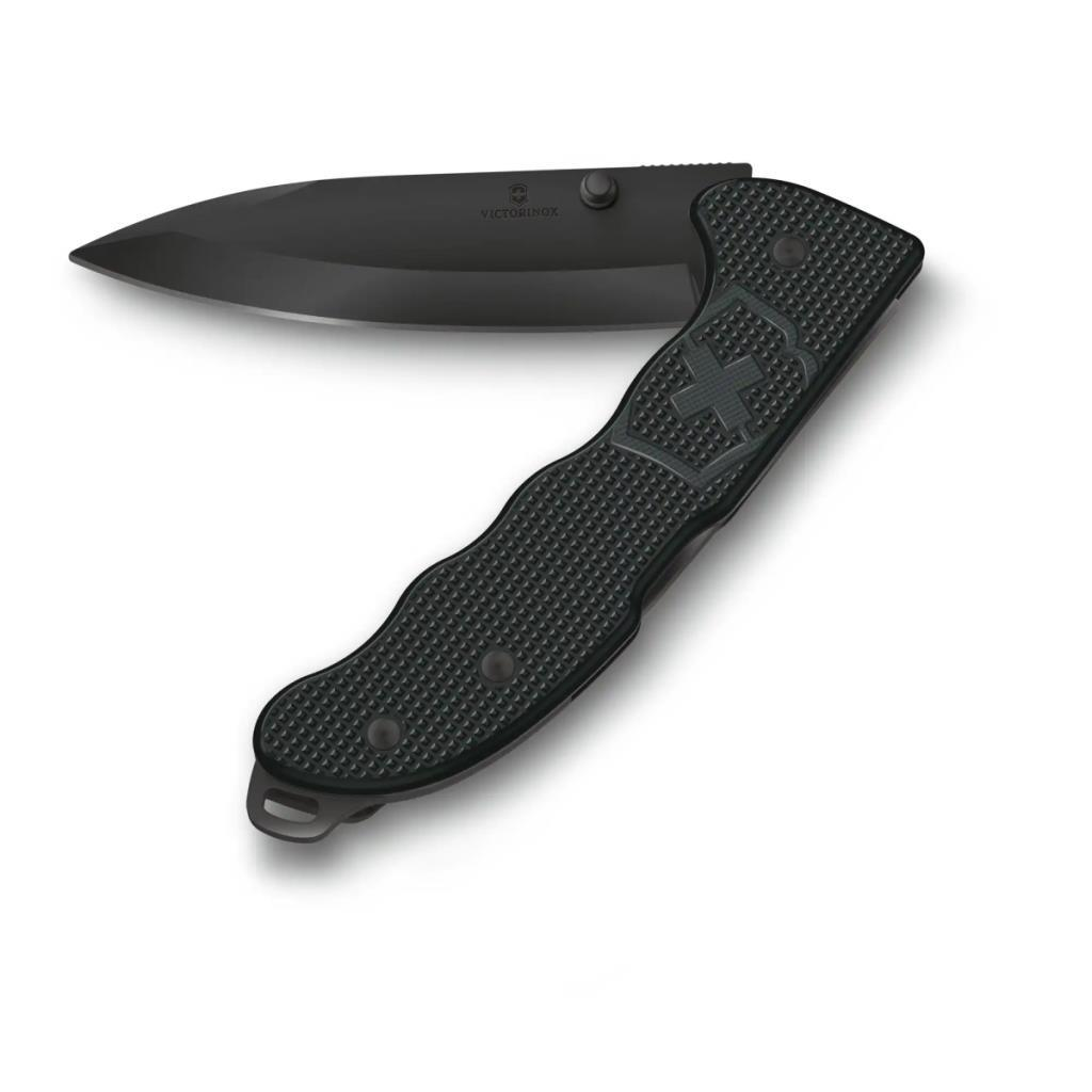 Keskin bıçaklı ve dokulu saplı siyah bir Victorinox çakı.
