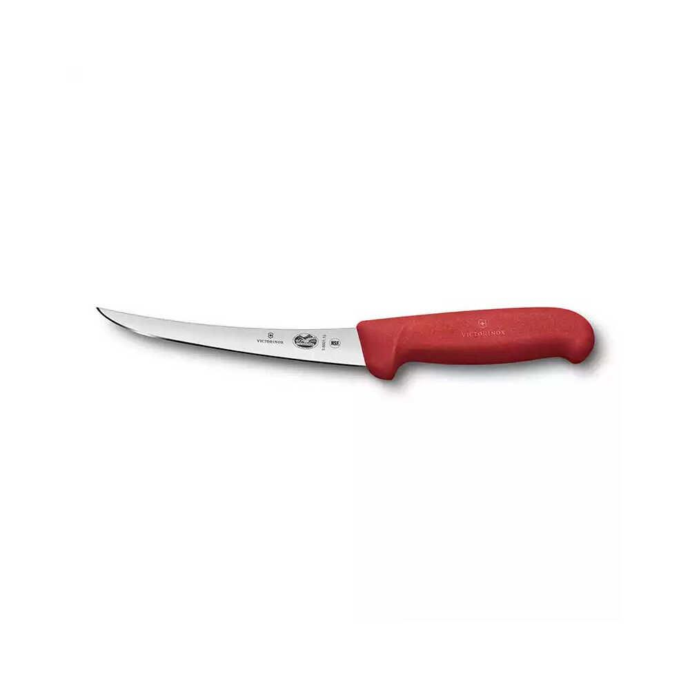 Kıvrık bıçaklı kırmızı bir Victorinox bıçağı beyaz zeminde duruyor.