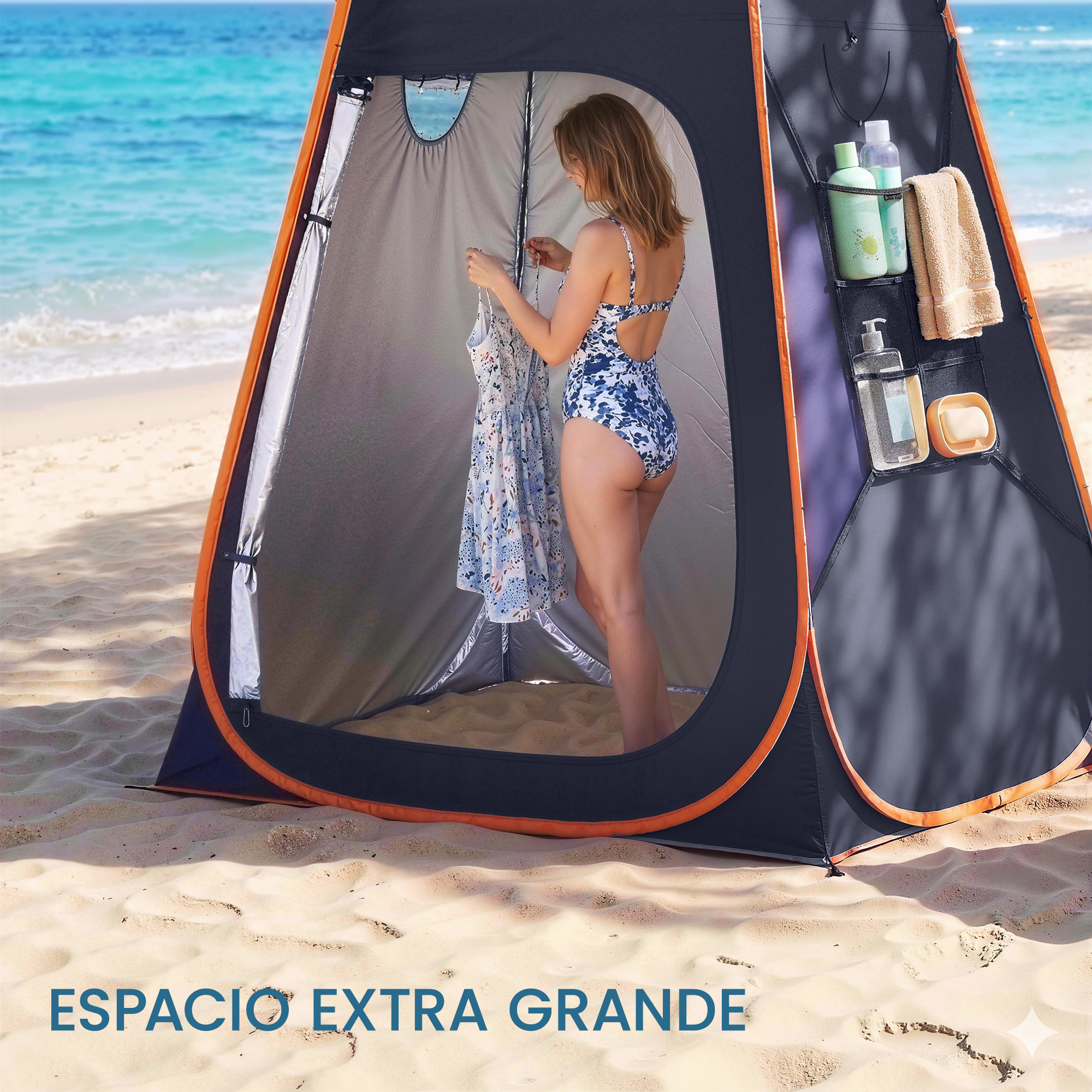 Mujer en traje de baño dentro de carpa de playa, sosteniendo vestido. Mar.