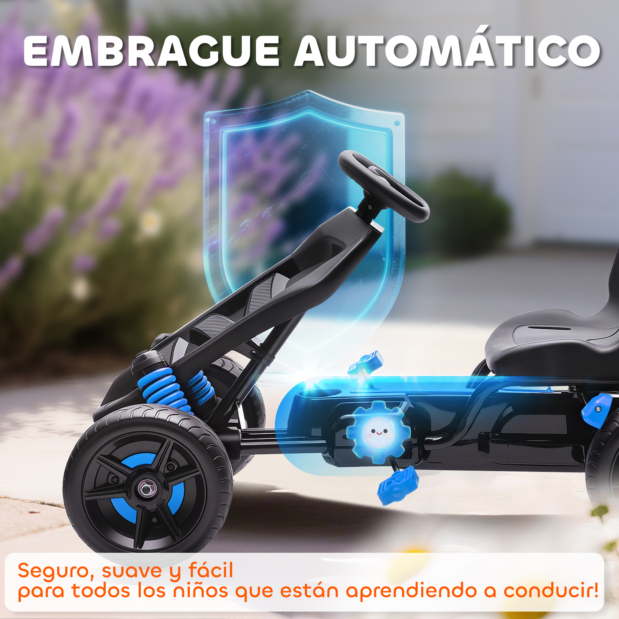 Un asiento negro de go-kart con volante y detalles azules, delante de flores púrpuras.