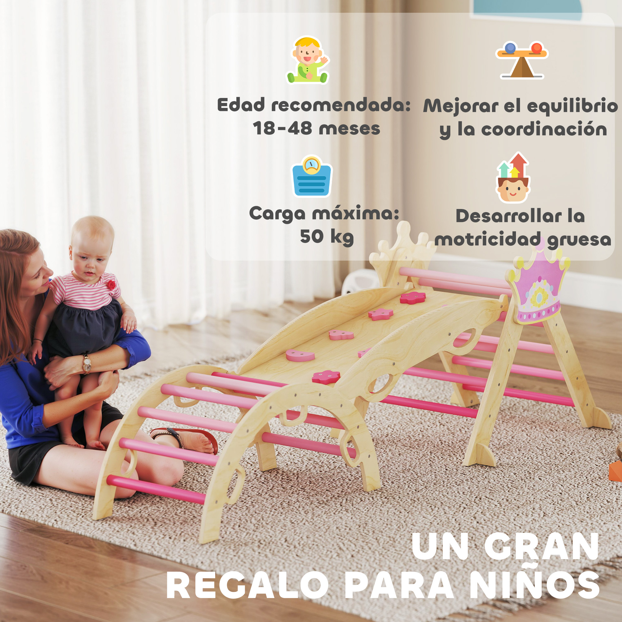 Mujer sostiene a un bebé junto a una estructura de juego de madera con barrotes rosas.