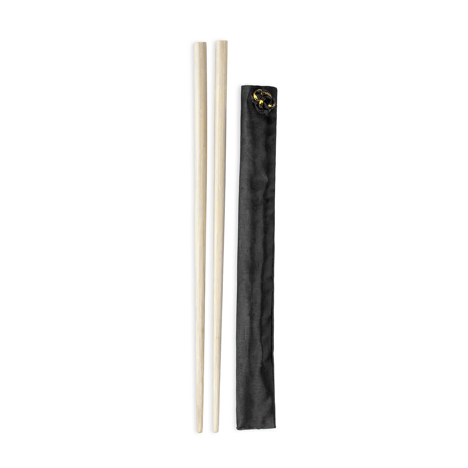 Due bacchette di legno giacciono accanto a una custodia in tessuto nero con abbellimento dorato.