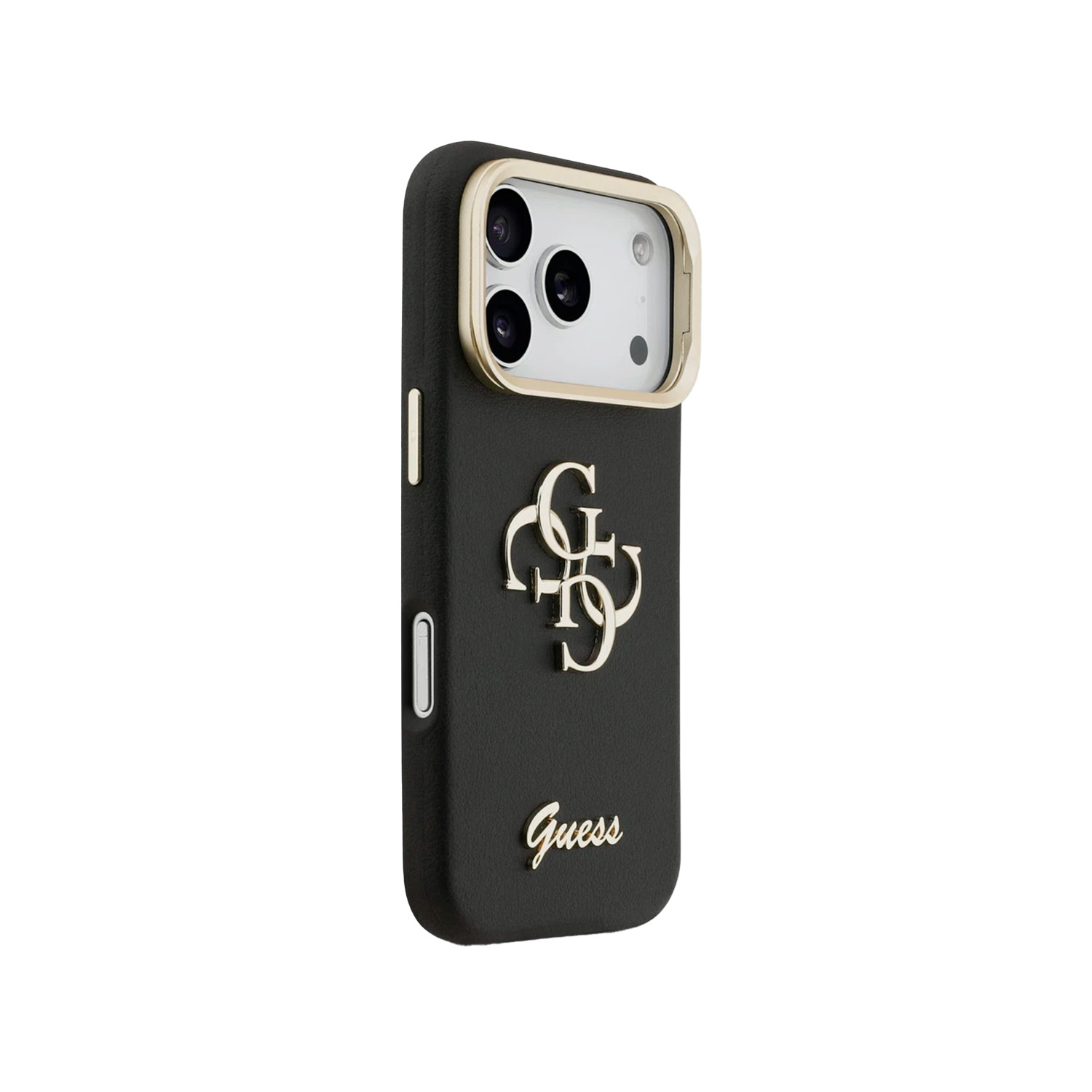 Funda de teléfono negra con logo Guess y borde dorado de cámara.
