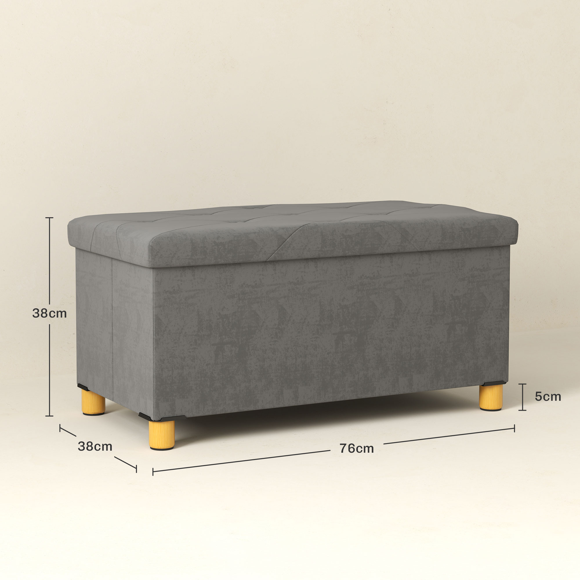 Banco de almacenamiento gris con tapa tapizada sobre patas de madera. Dimensiones mostradas.