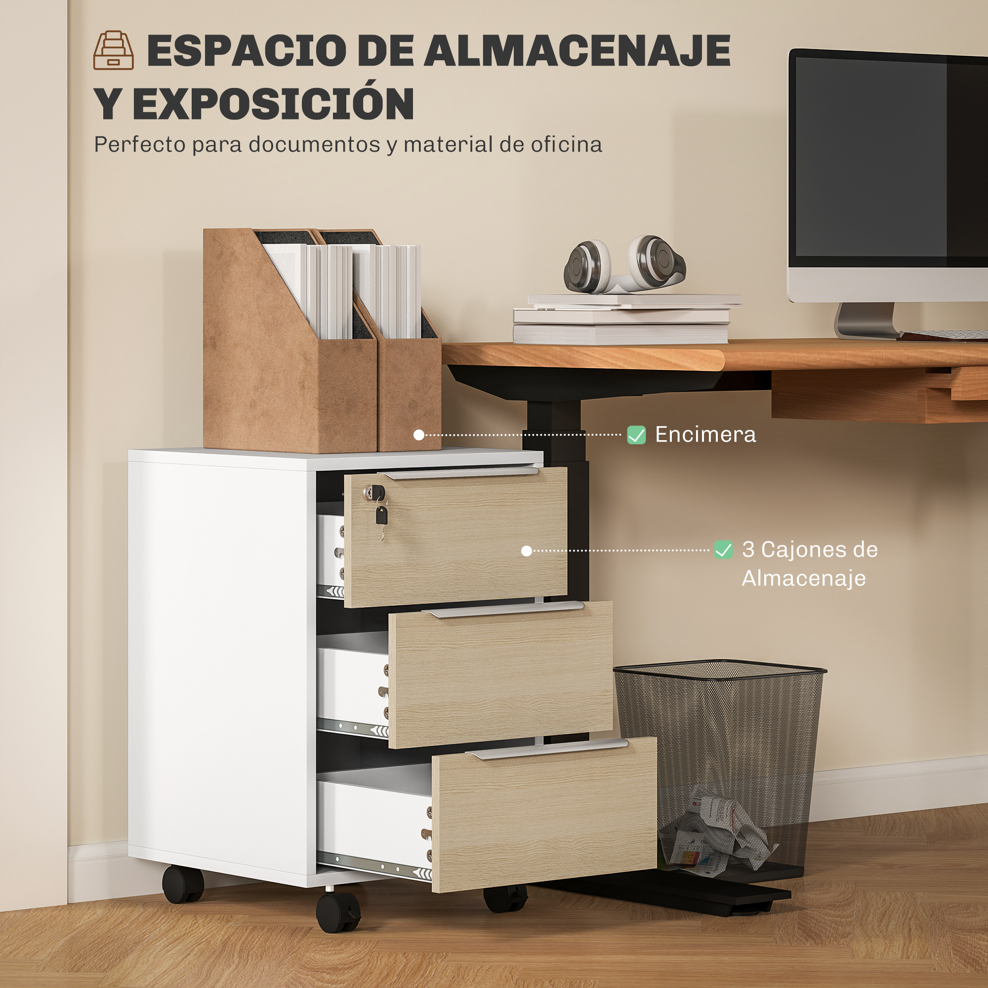 Un archivador blanco con cajones de madera y ruedas, junto a una papelera.