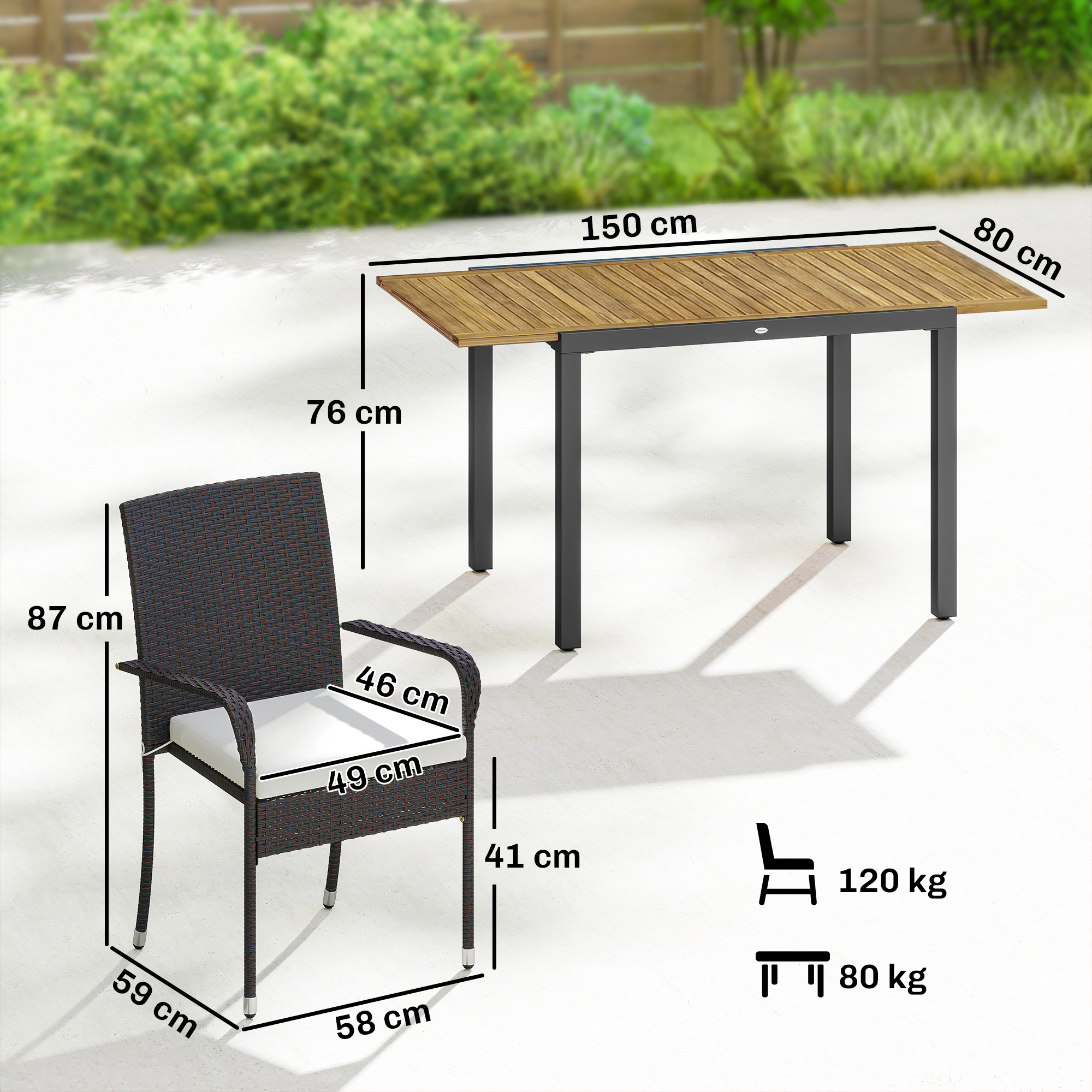 Una silla de ratán marrón con cojín blanco junto a una mesa extensible de madera con patas negras.