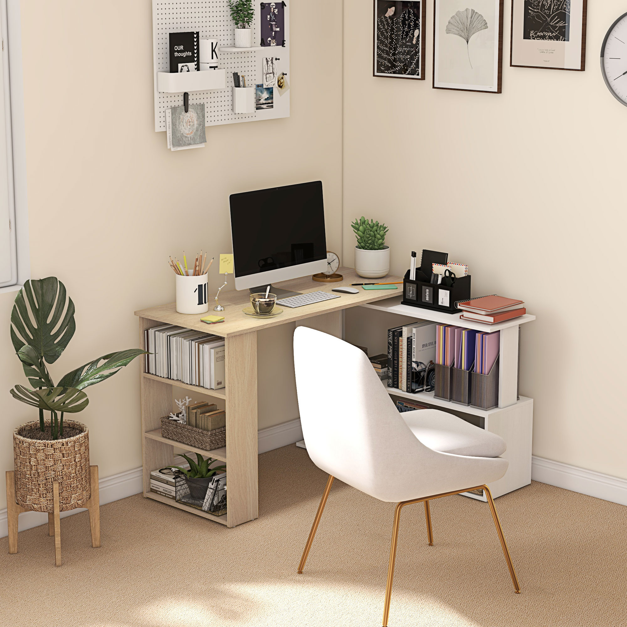 Un escritorio de esquina con computadora, libros, plantas y silla.