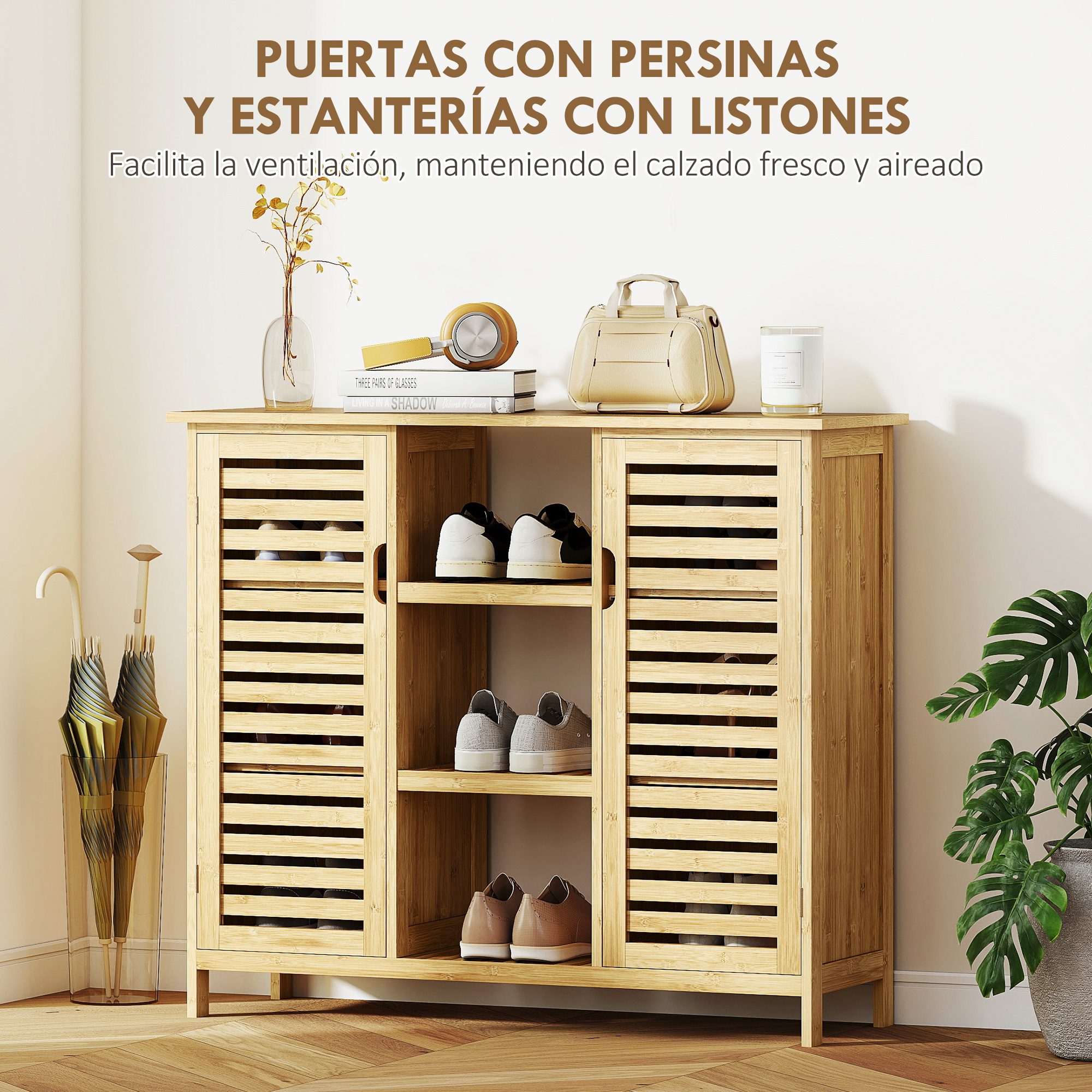 Un zapatero de madera con puertas y estantes de listones.