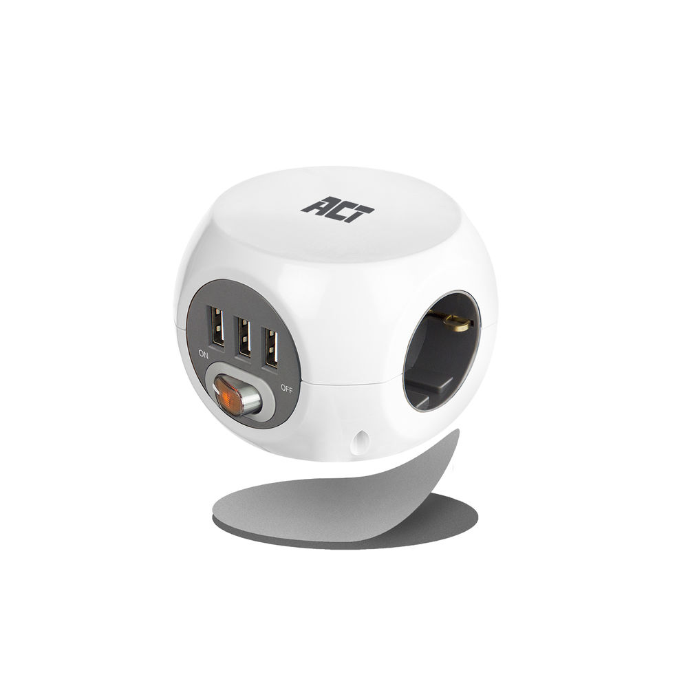 Adaptateur cube blanc avec ports USB et prise, logo ACT.
