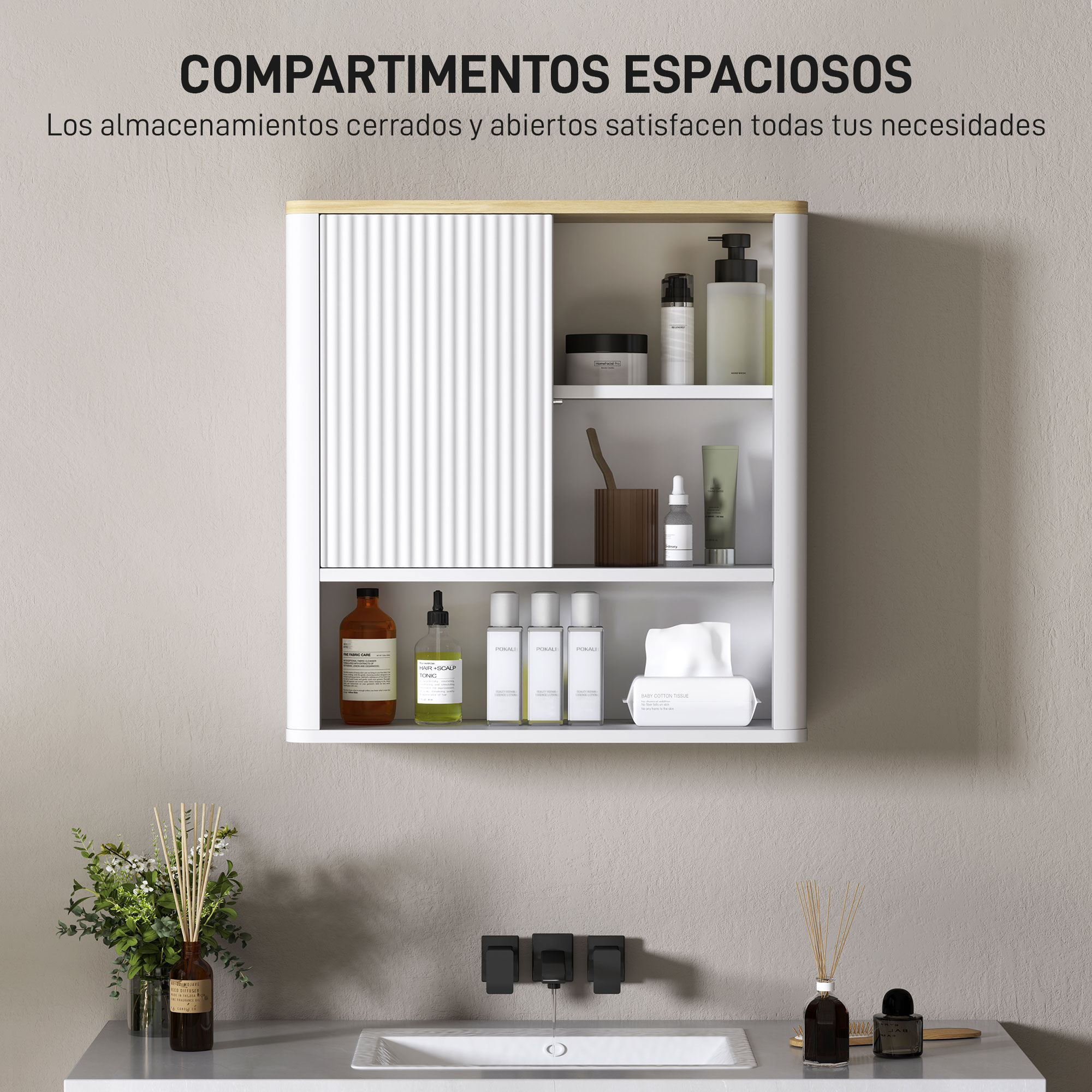 Un armario de baño blanco con estante abierto, lleno de artículos de tocador.