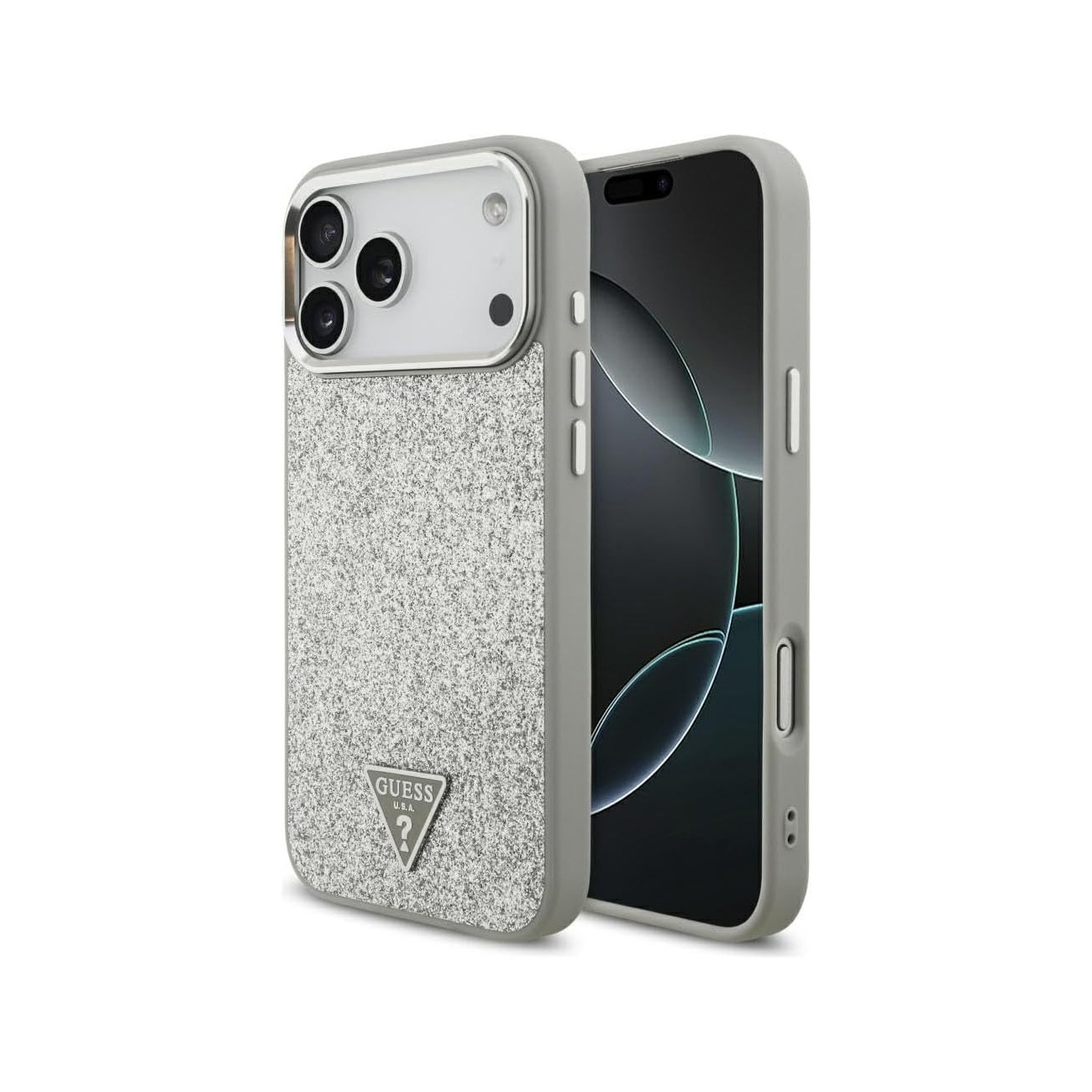 Una funda gris para iPhone con purpurina y logo plateado de Guess junto a un teléfono.