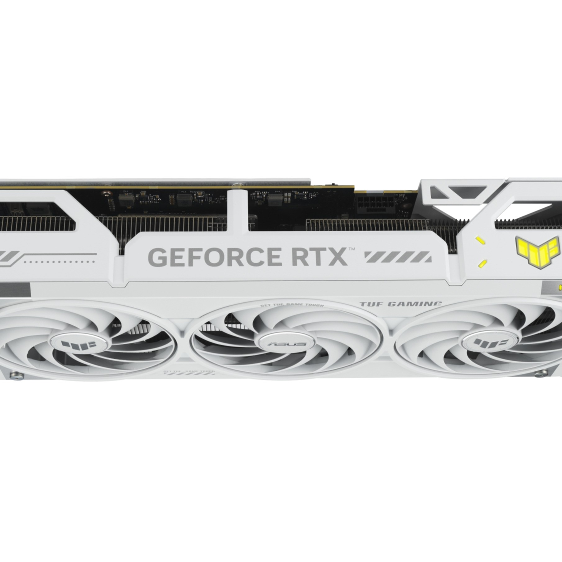 Biała karta graficzna z trzema wentylatorami, napisem GeForce RTX i logo TUF Gaming.