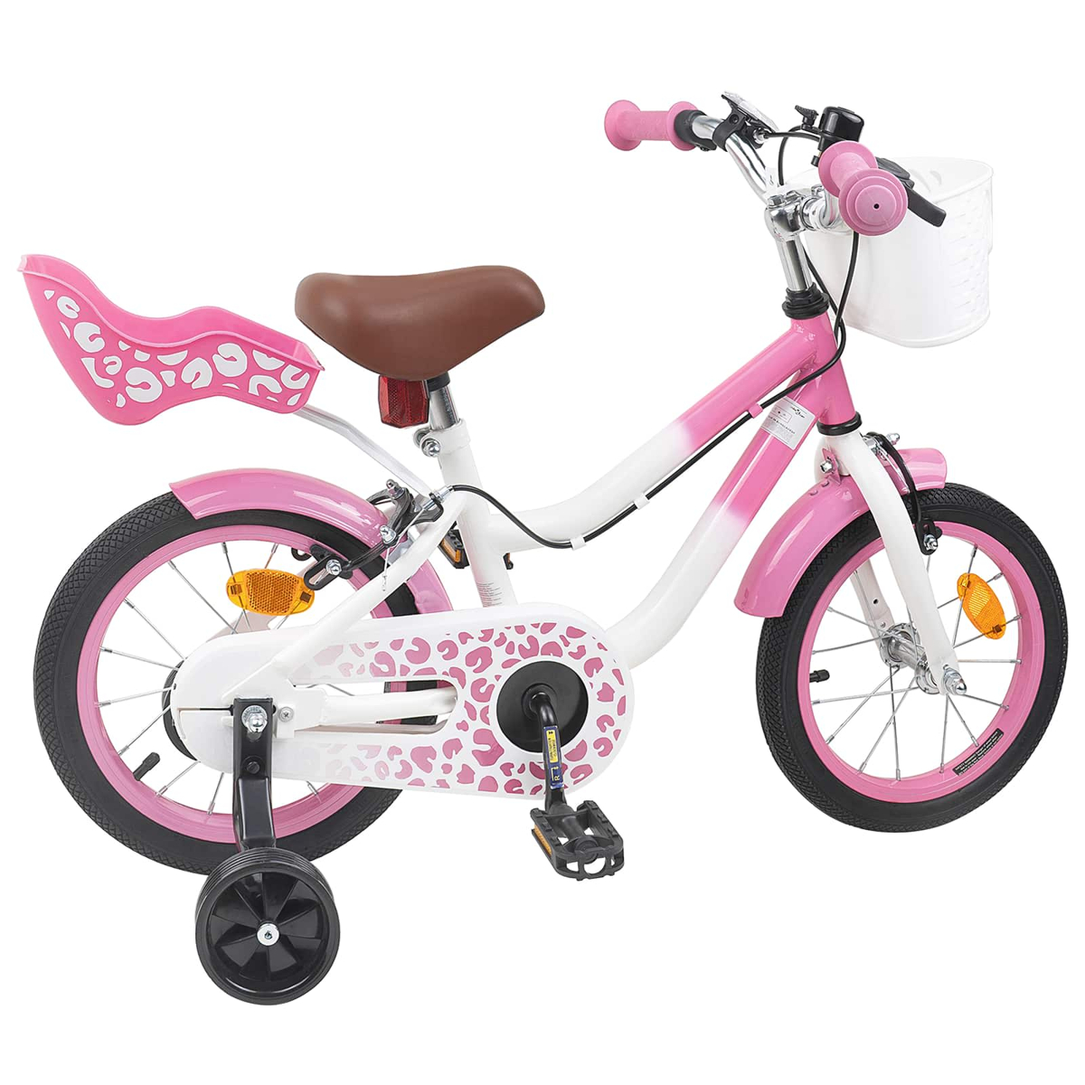 Ein rosa und weißes Kinderfahrrad mit Stützrädern, braunem Sattel und weißem Korb.