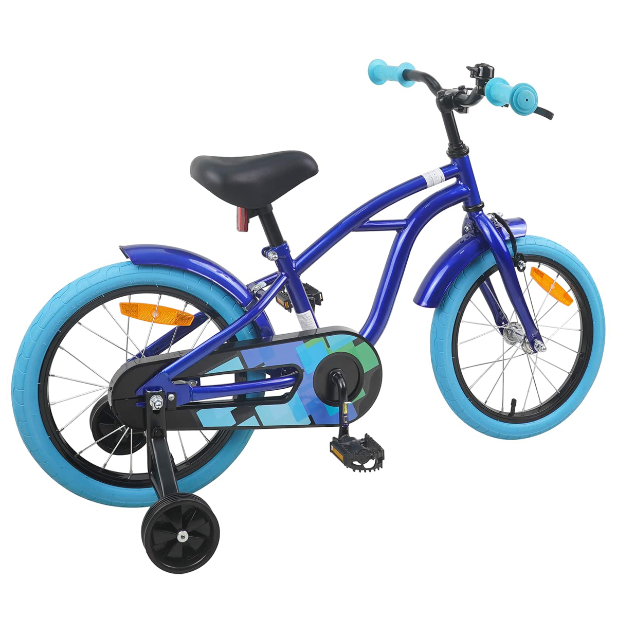 Blaues Kinderfahrrad mit blauen Reifen und Stützrädern, auf weißem Hintergrund.