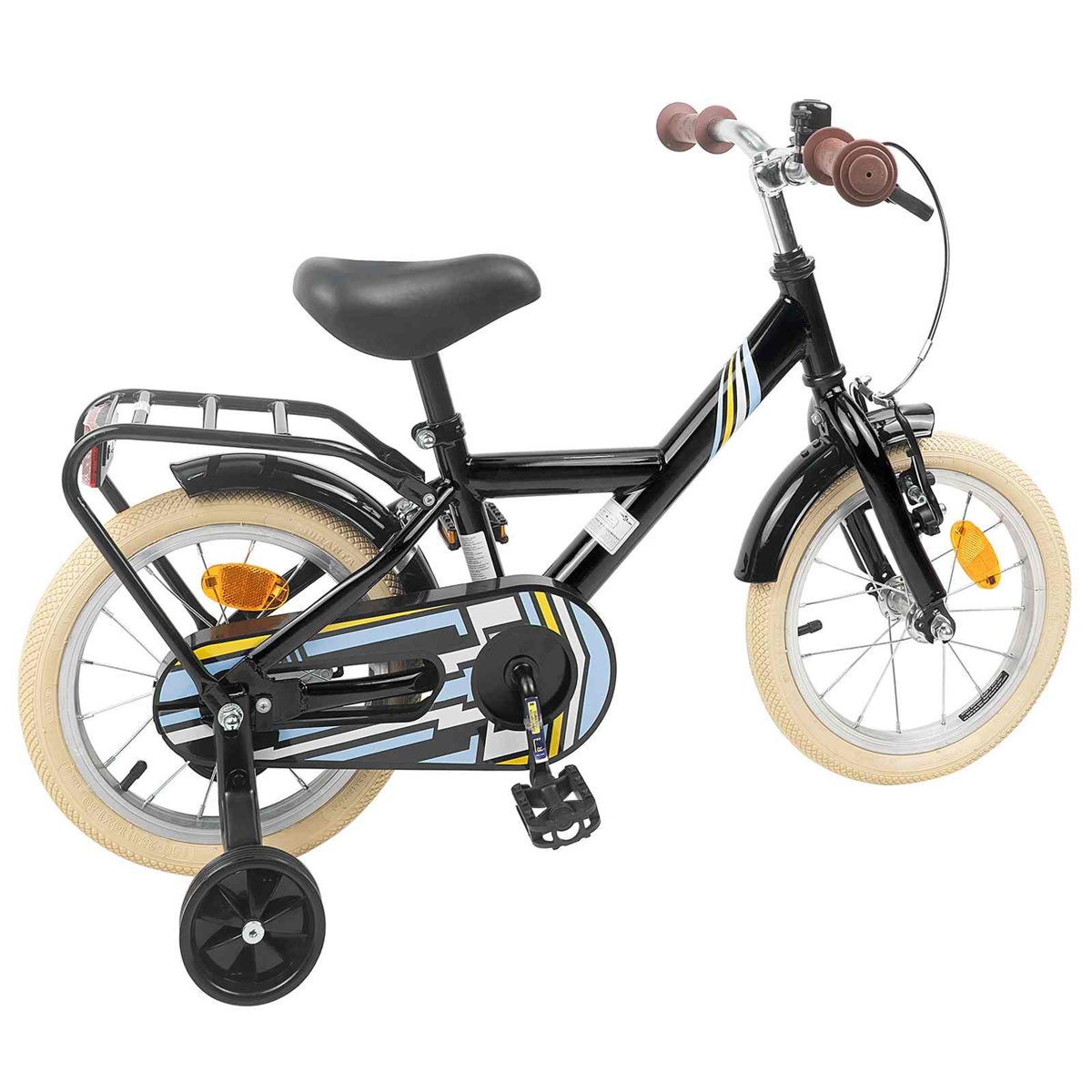 Ein schwarzes Kinderfahrrad mit Stützrädern, beigen Reifen und einem Gepäckträger.