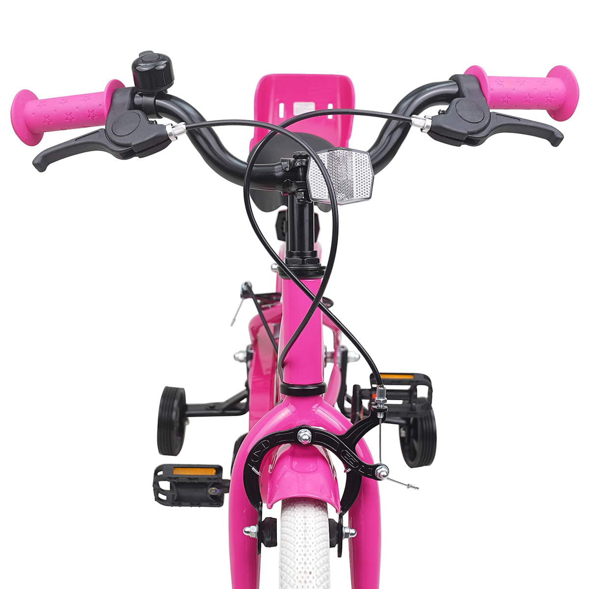 Nahaufnahme einer rosafarbenen Kinderfahrrad-Vorderseite mit Stützrädern, rosa Griffen und Klingel.
