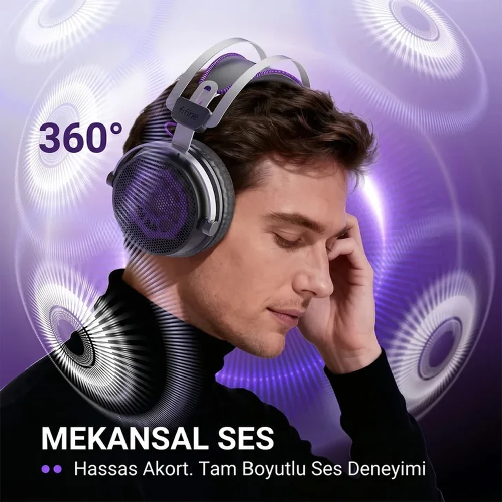 Kulaklıklı erkek, 360 derece ses dalgalı mor arka plan.