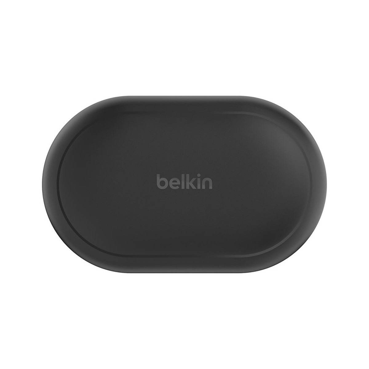 Ein schwarzes, ovales Belkin-Ladegerät auf weißem Hintergrund.