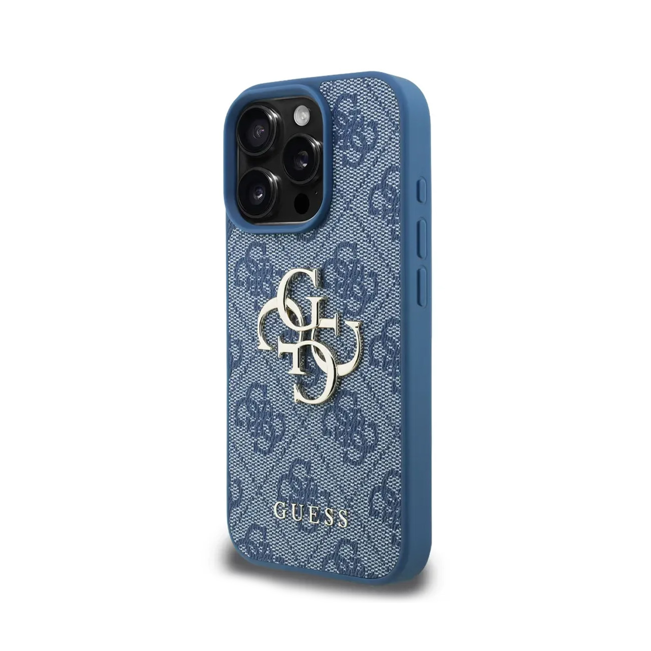 Funda de teléfono vaquera azul con logo Guess repetido y emblema plateado.