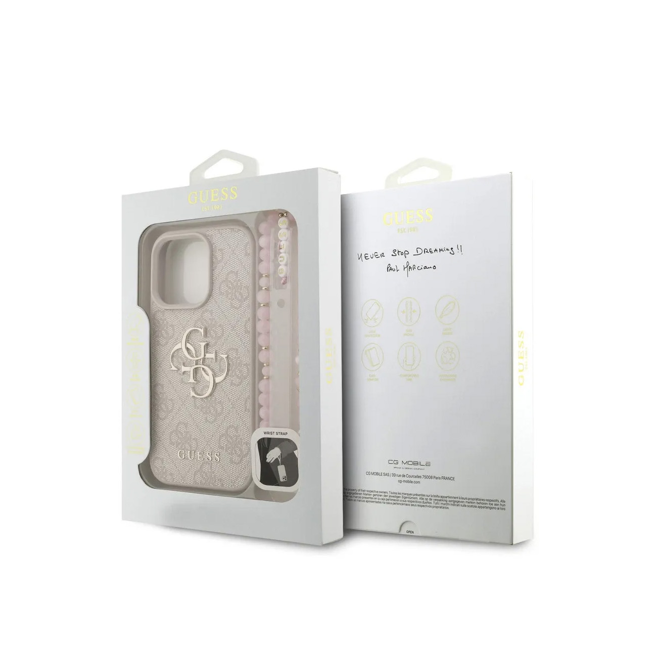 Una funda beige Guess para teléfono con logo y pulsera de perlas en caja.