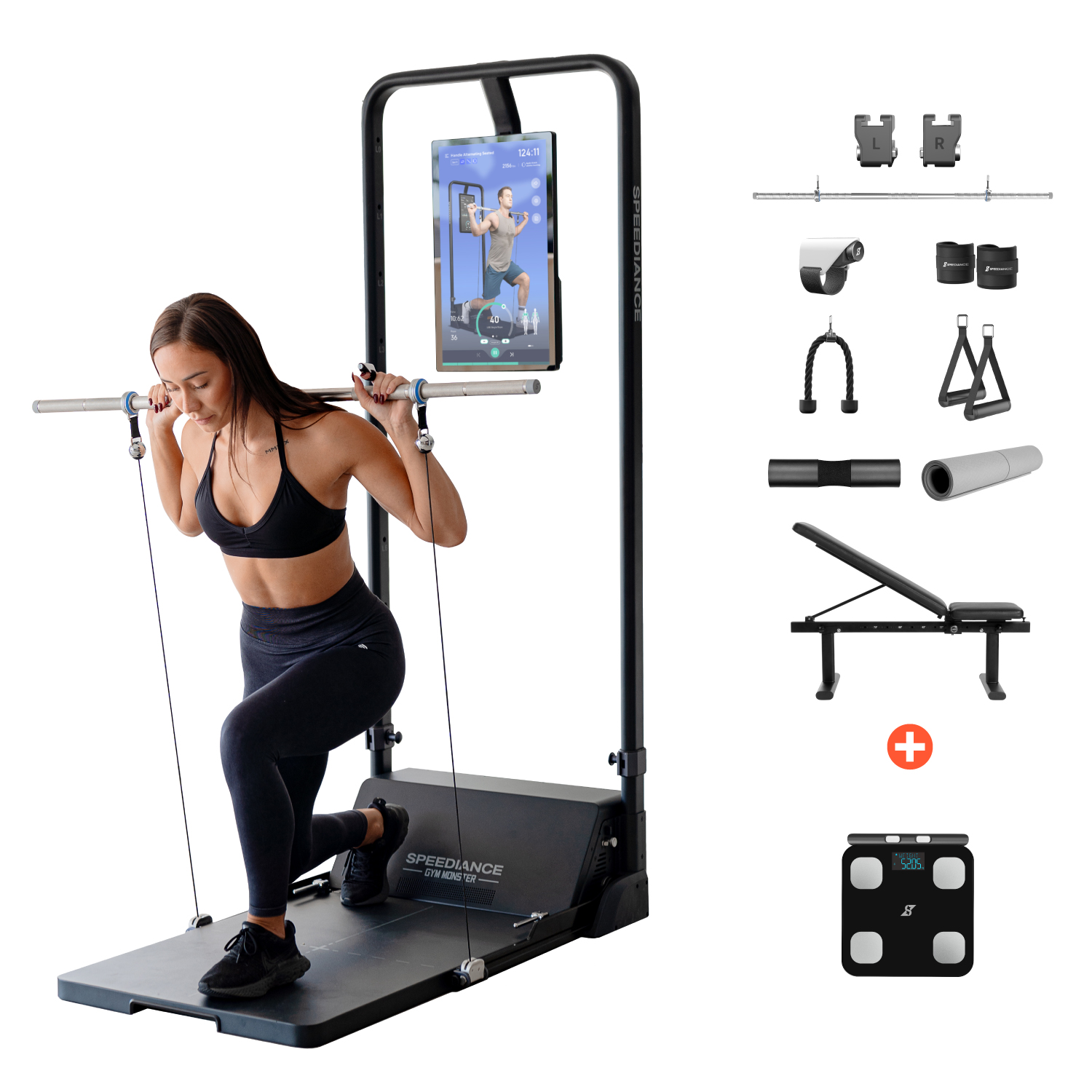 Frau macht Ausfallschritte an einem Fitnessgerät mit Zubehör daneben.
