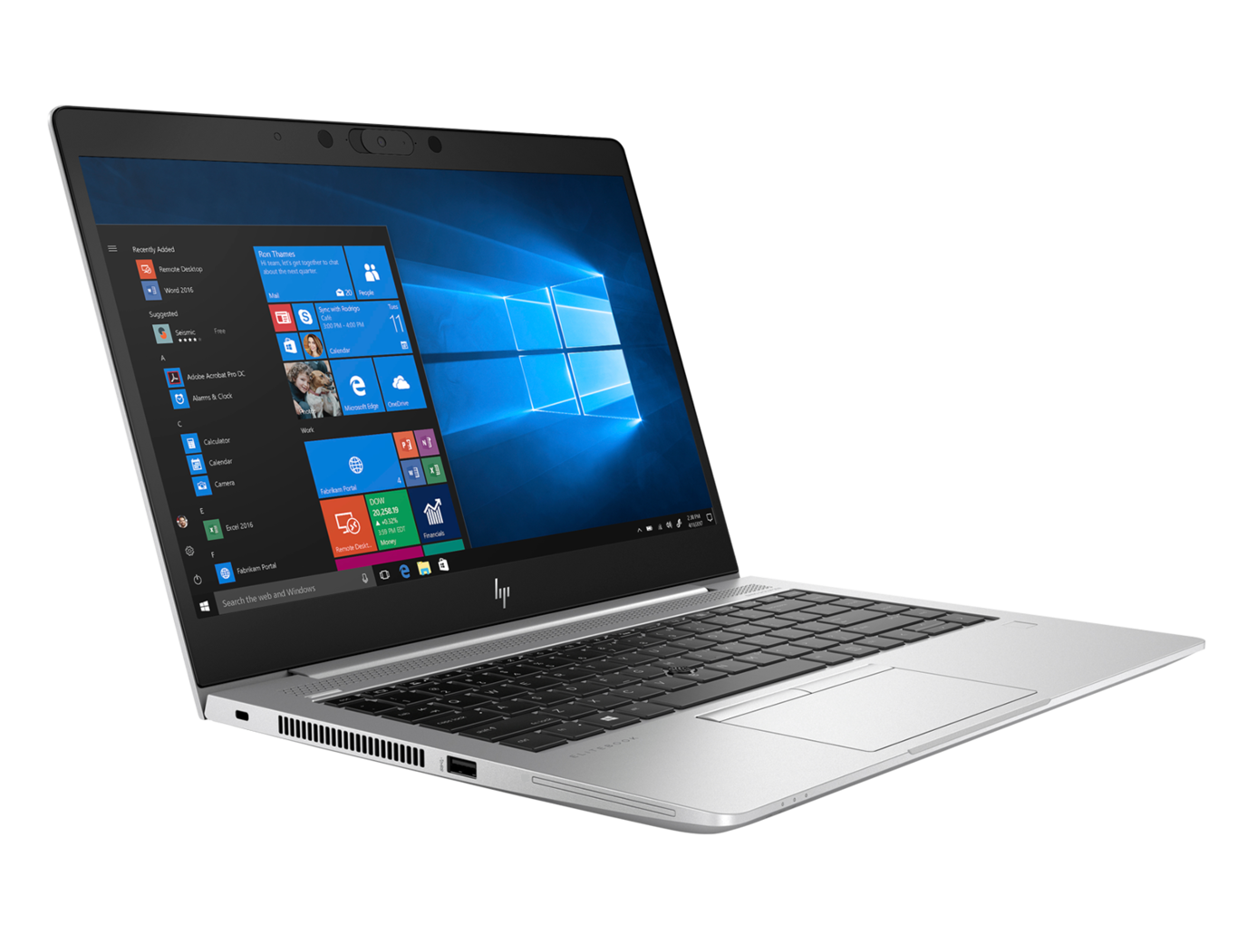 Ein silberner HP-Laptop ist geöffnet und zeigt einen Windows 10-Desktop mit verschiedenen Apps und blauer Tapete.