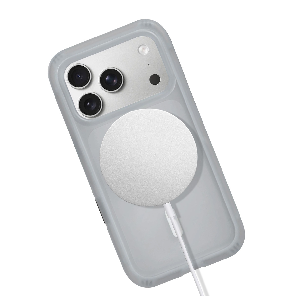 Étui de téléphone transparent avec trois caméras et un câble de charge blanc.