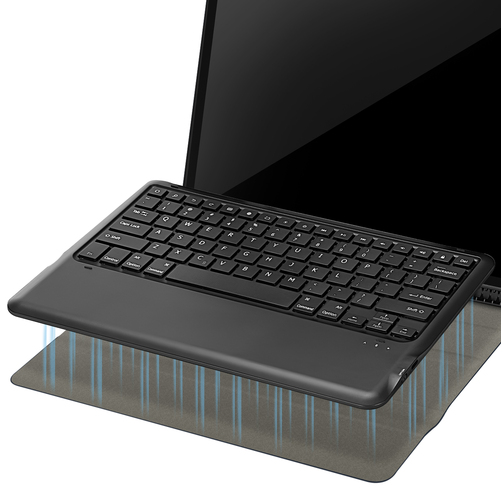 Schwarze Tastatur vor einem Laptop-Bildschirm mit blauen Linien darunter.