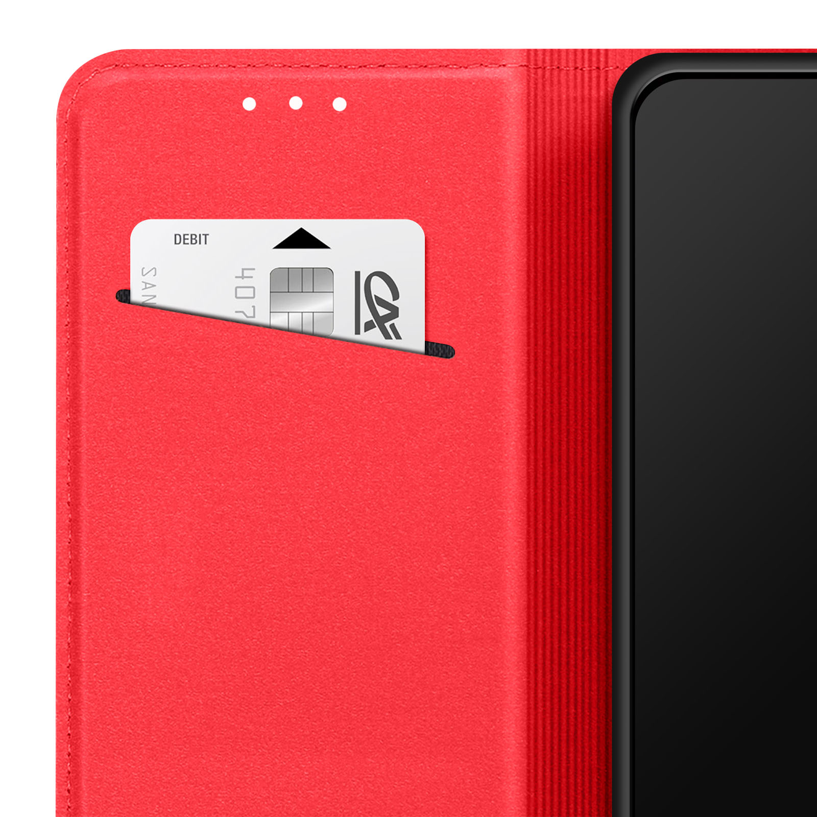 Funda de teléfono roja con tarjeta de débito insertada y teléfono.
