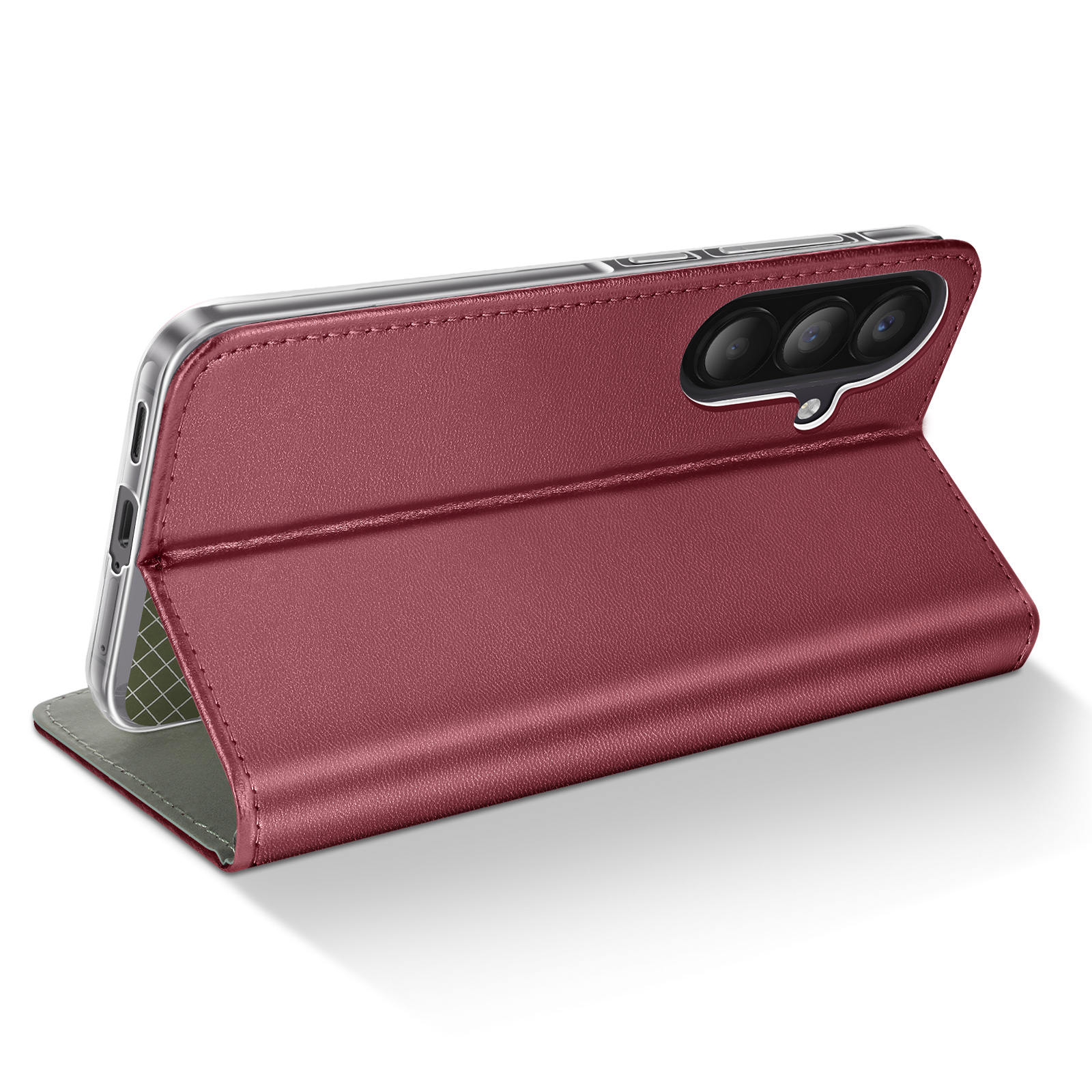 Un étui de téléphone en cuir bordeaux ouvert, révélant les trois caméras arrière du téléphone.