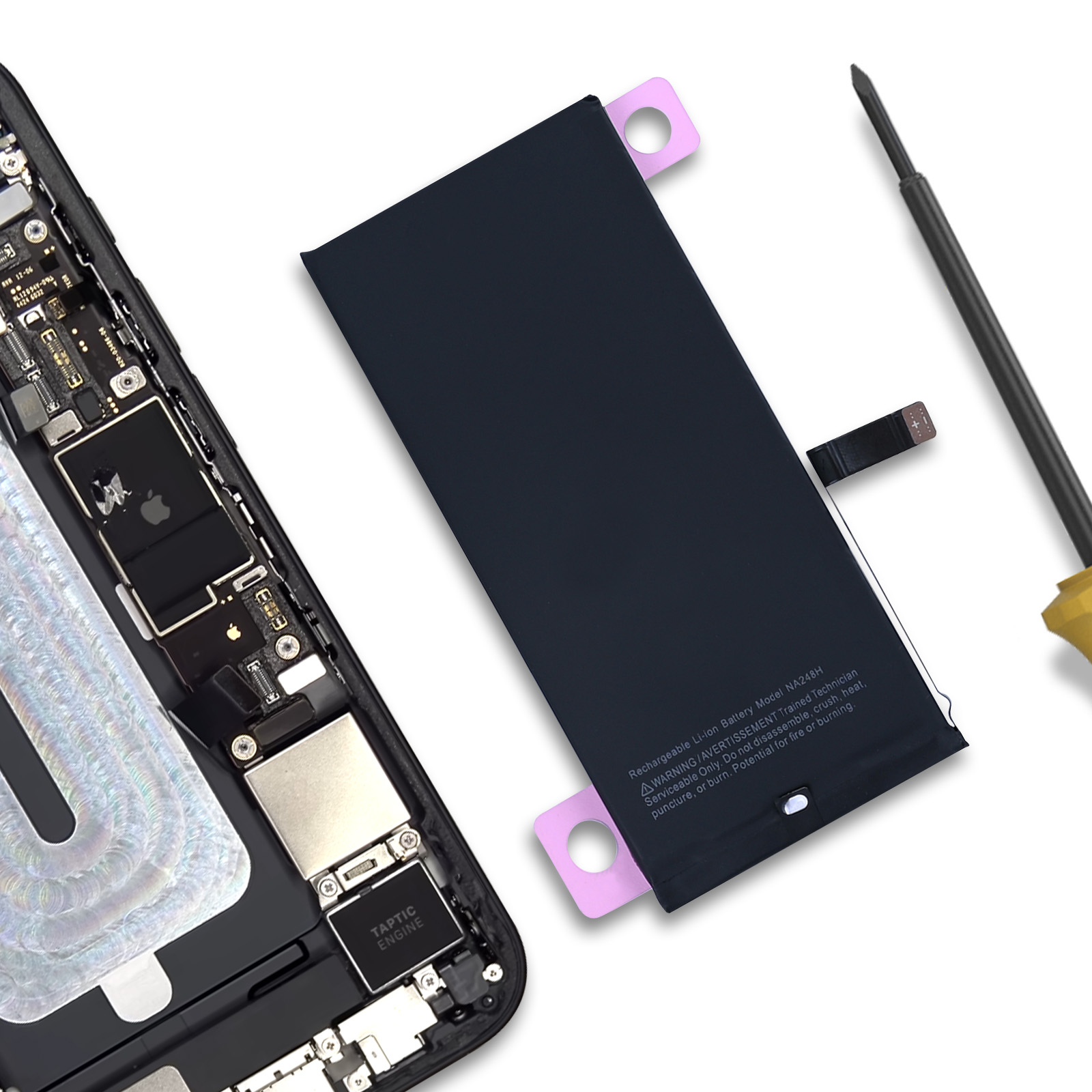 Uno smartphone con la batteria esposta, accanto a un attrezzo.