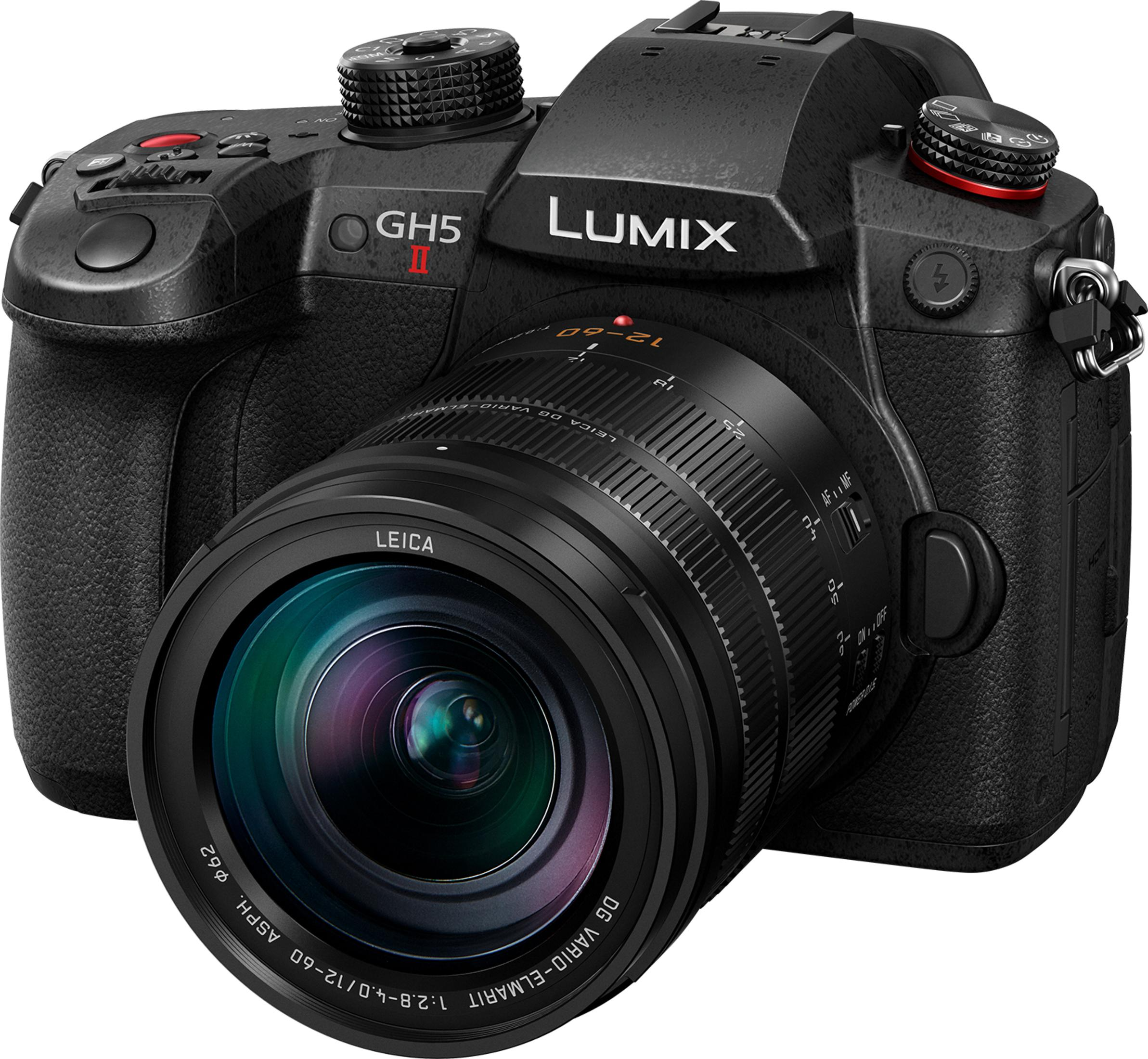 Schwarze Lumix GH5 II Kamera mit Leica DG Vario-Elmarit Objektiv.