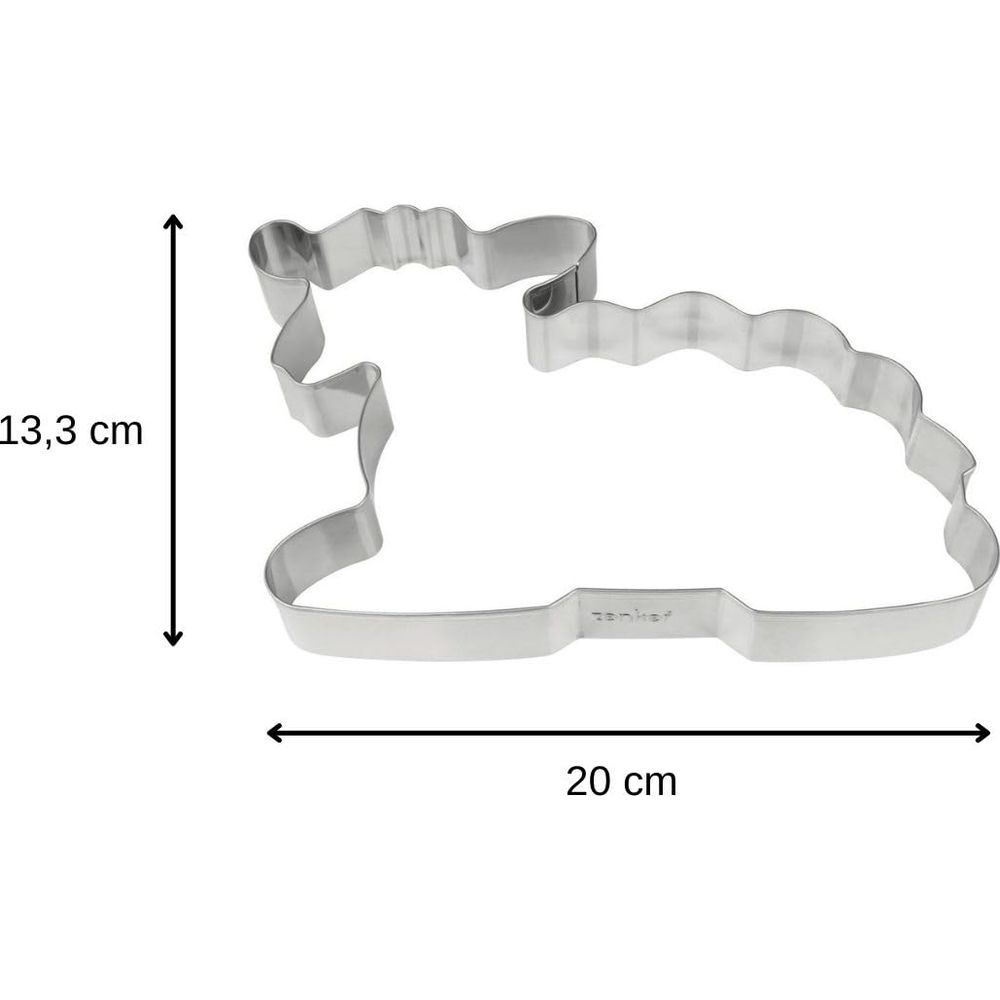 Ein metallener Ausstecher in Form eines Teddybären, 20cm breit, 13,3cm hoch.
