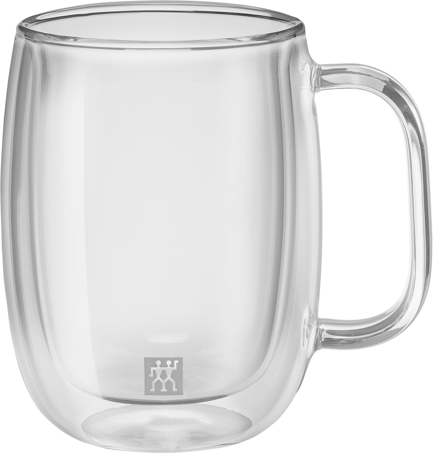 Eine klare doppelwandige Glas Tasse mit Henkel und Logo an der Seite.